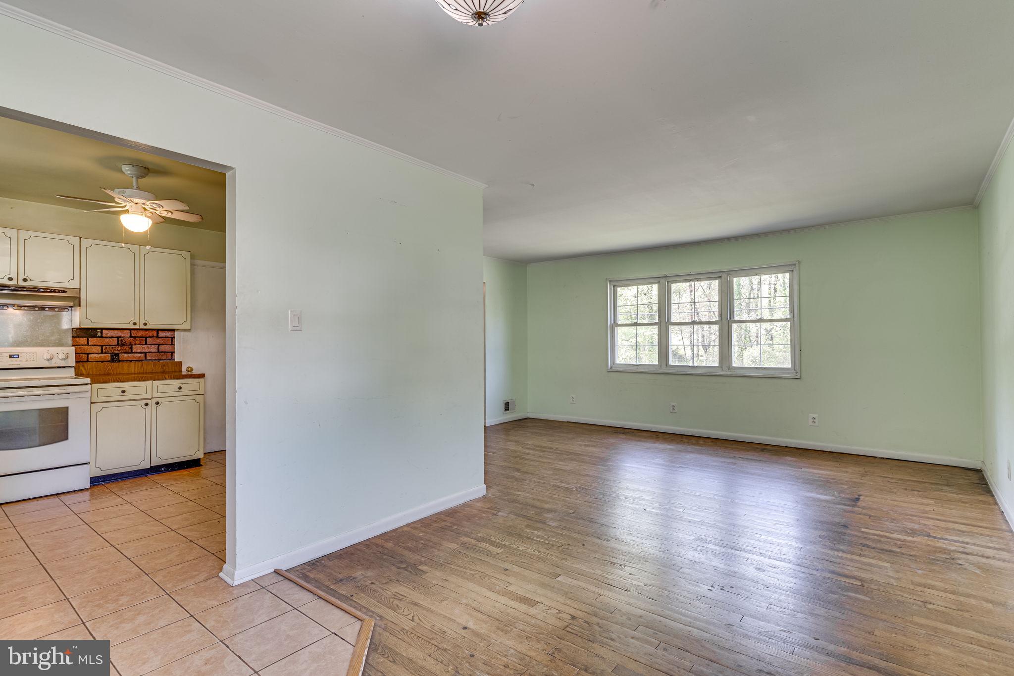 RIVERDALE WOODS - Residential