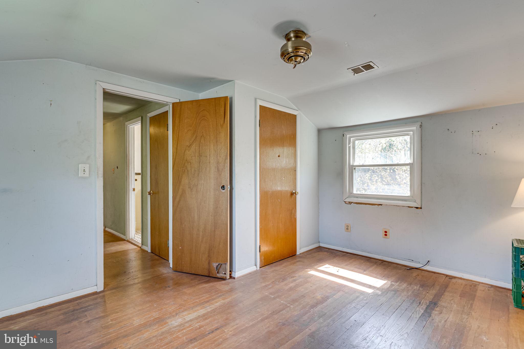 RIVERDALE WOODS - Residential