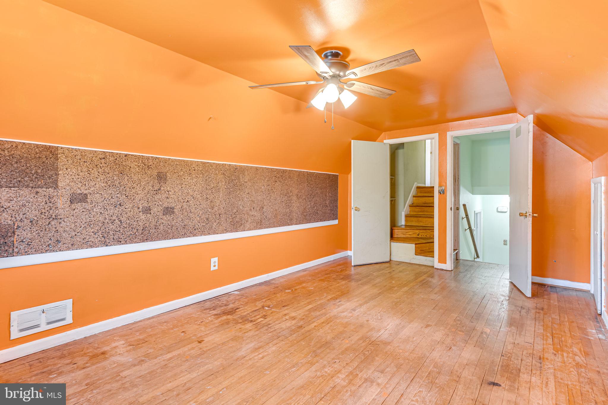 RIVERDALE WOODS - Residential