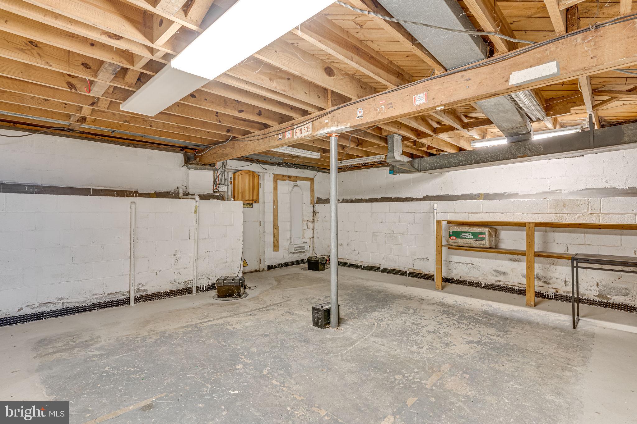 RIVERDALE WOODS - Residential