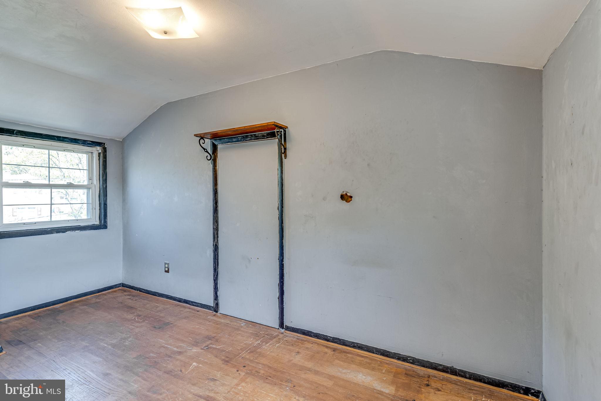 RIVERDALE WOODS - Residential