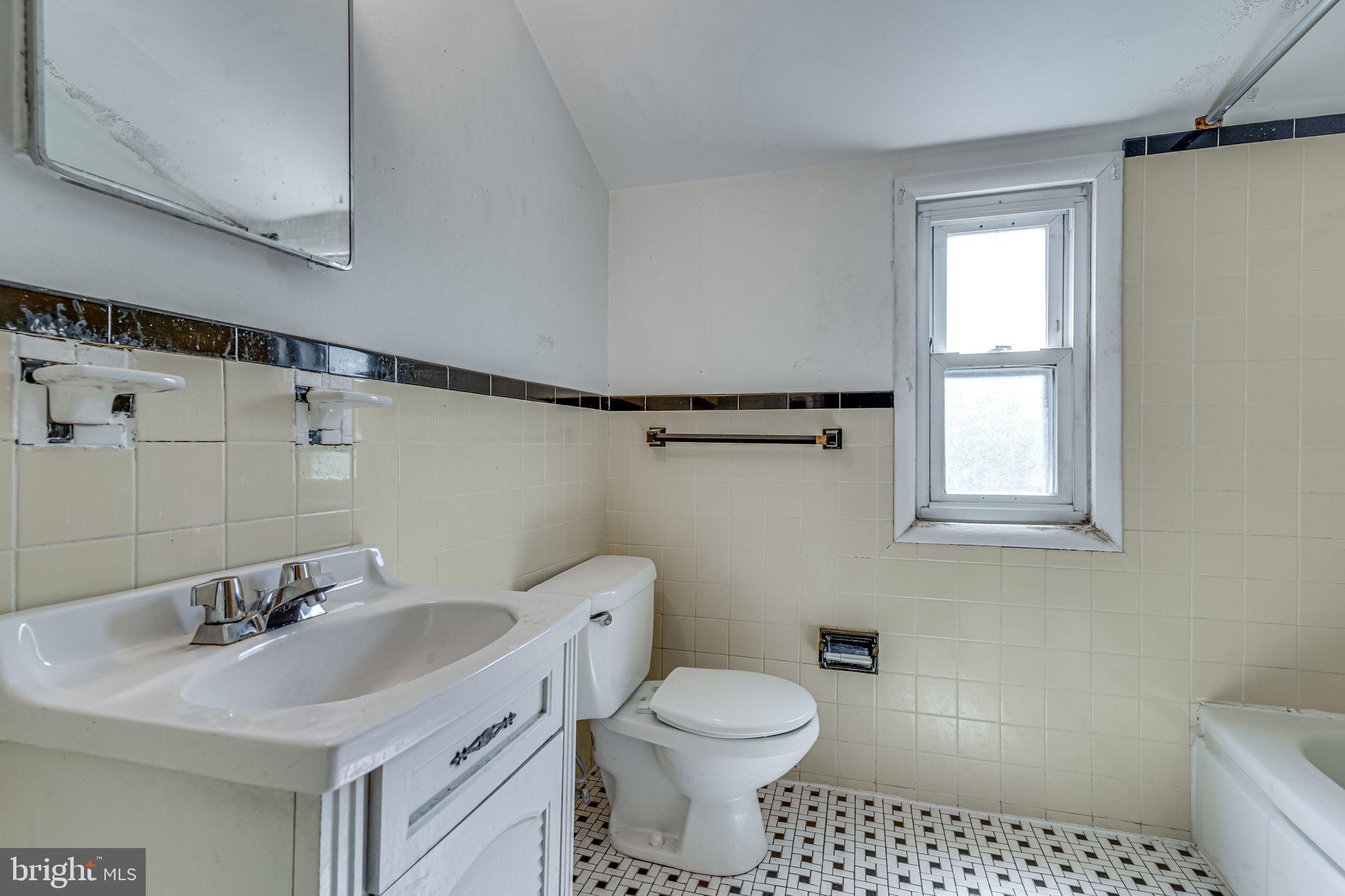 RIVERDALE WOODS - Residential