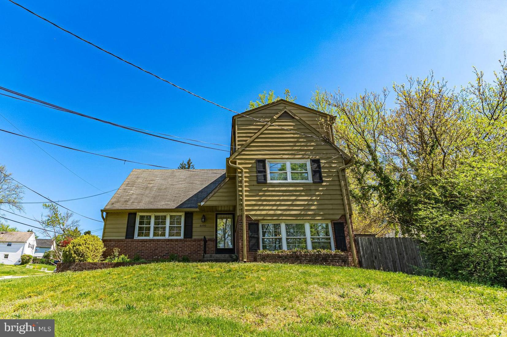 RIVERDALE WOODS - Residential