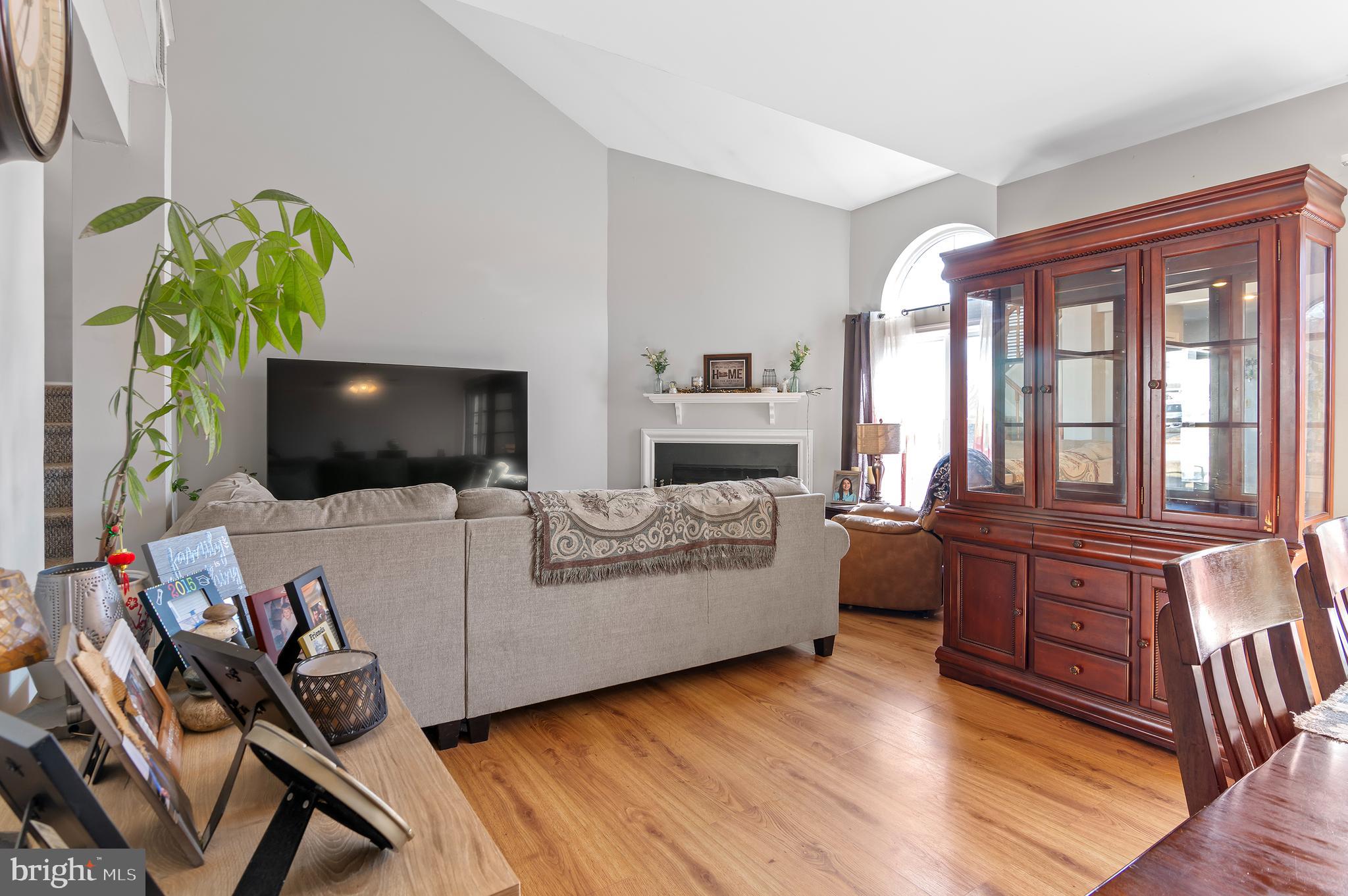 TYLER WALK - Residential