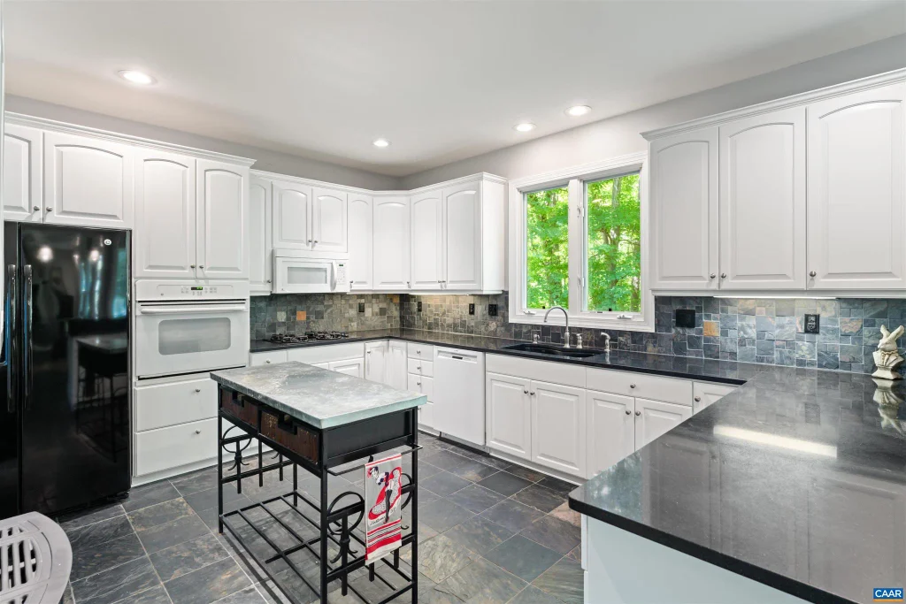Additional image 14 of 912 King William Dr, Charlottesville, VA 22901