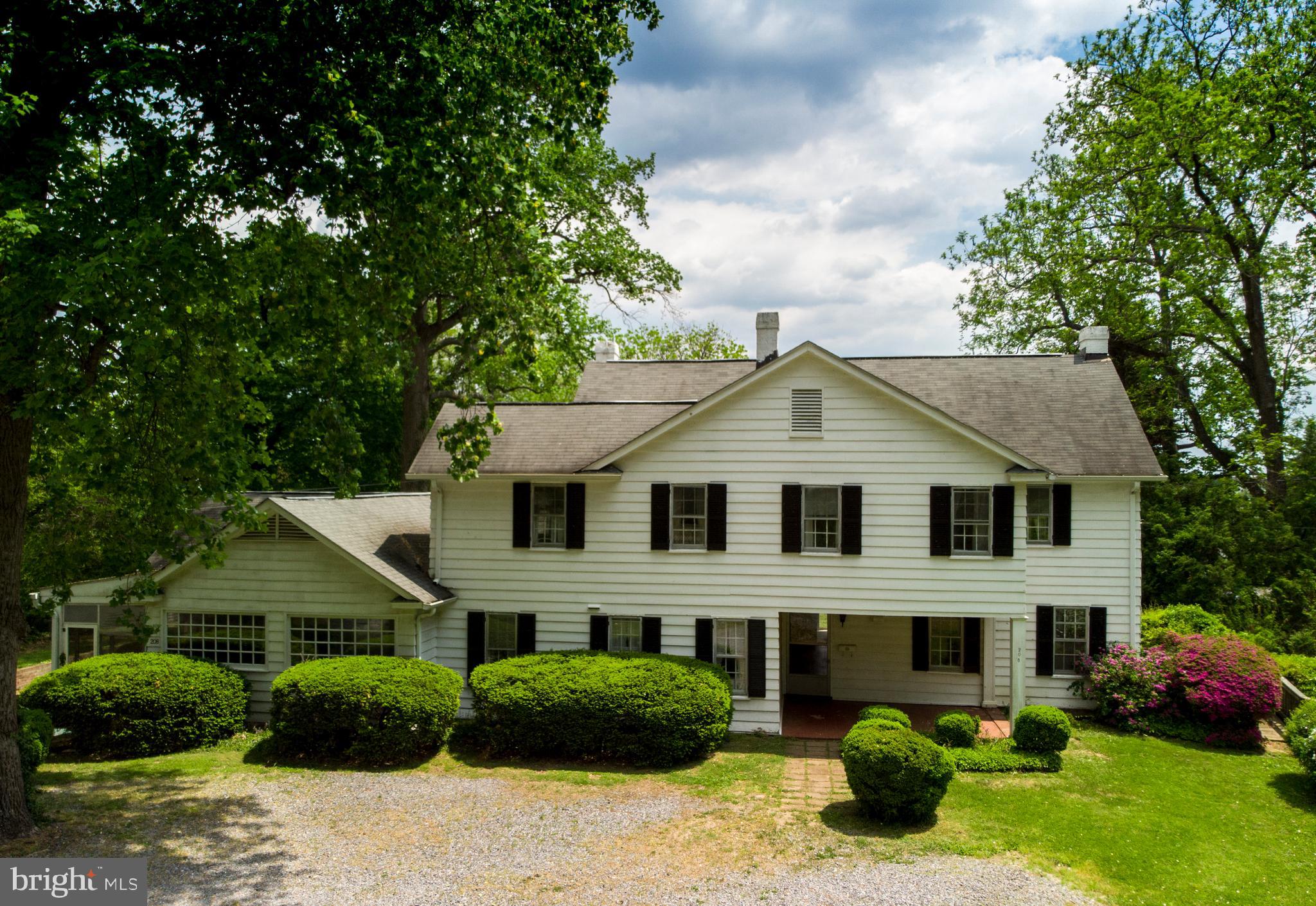 WARDOUR - Residential