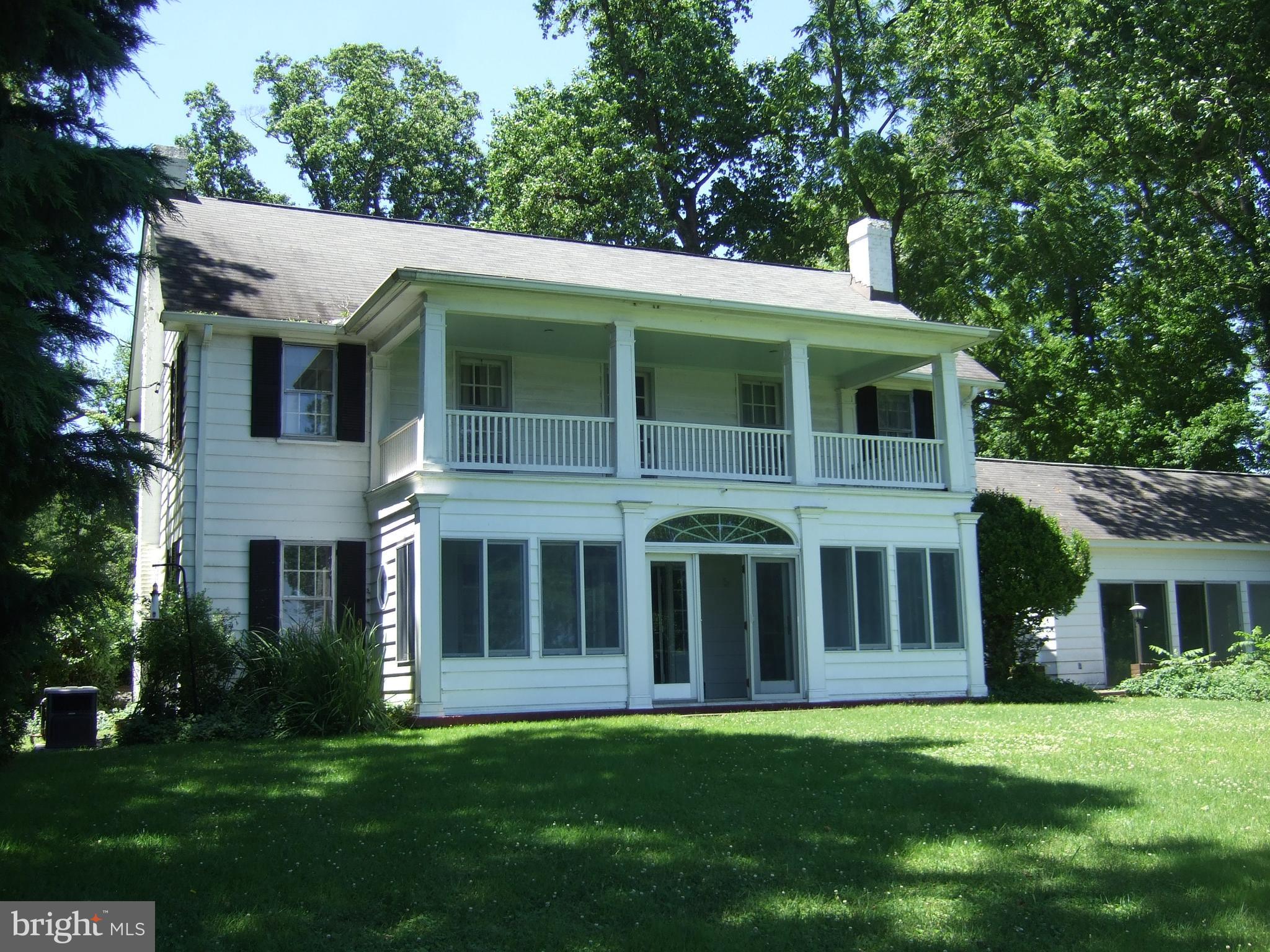 WARDOUR - Residential