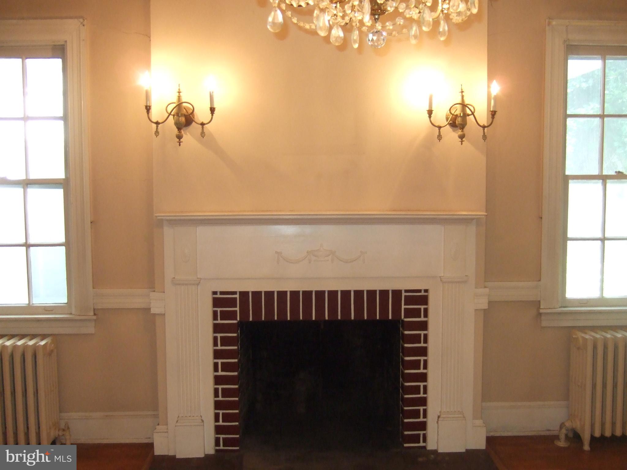 WARDOUR - Residential