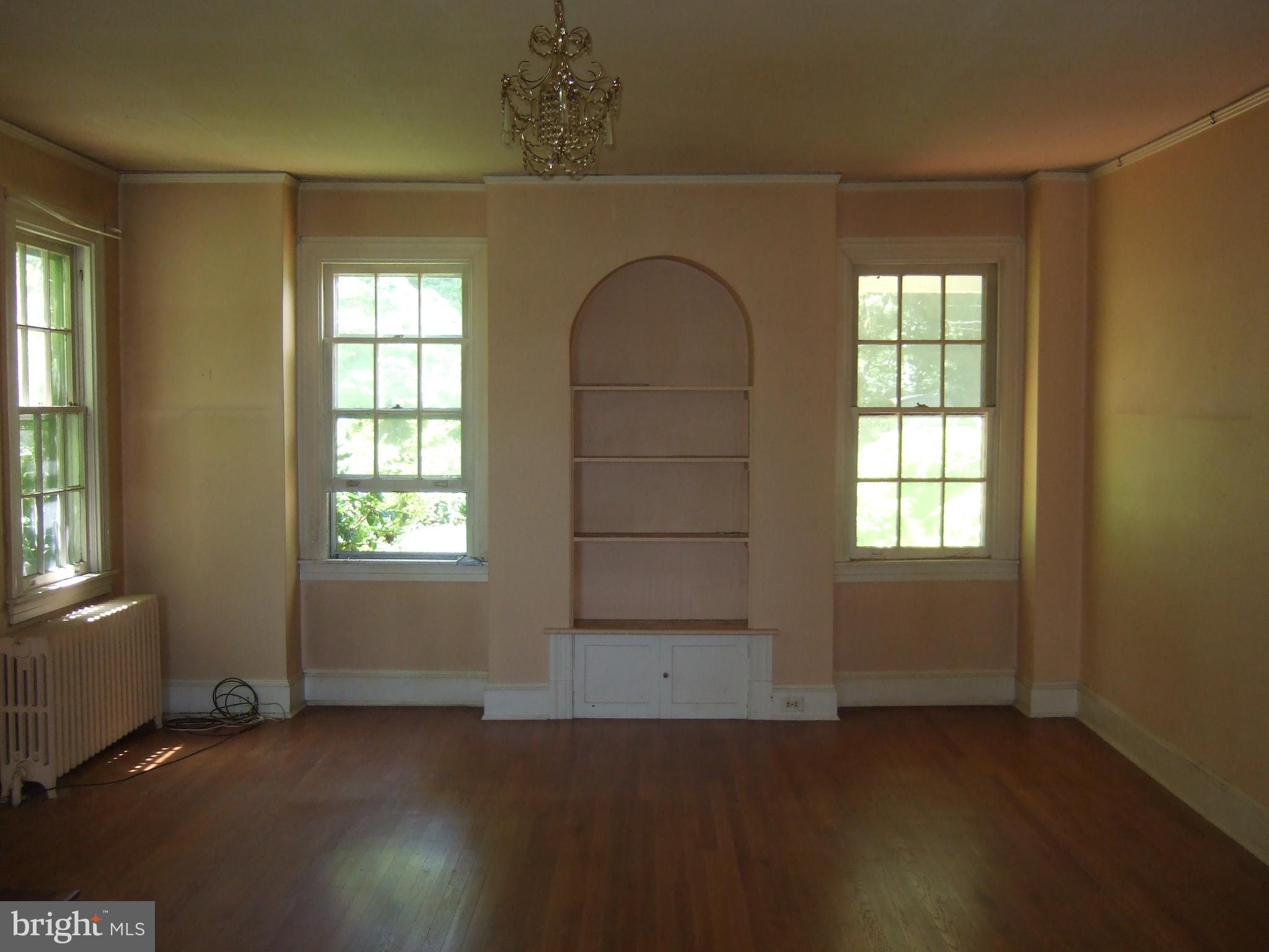 WARDOUR - Residential