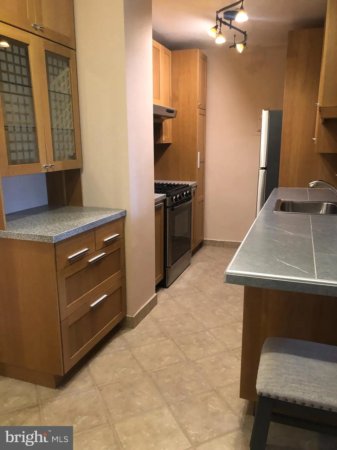 Narberth, Pennsylvania 19072, United States, 1 Bedroom Bedrooms, ,1 BathroomBathrooms,Residential,Contingent,210250