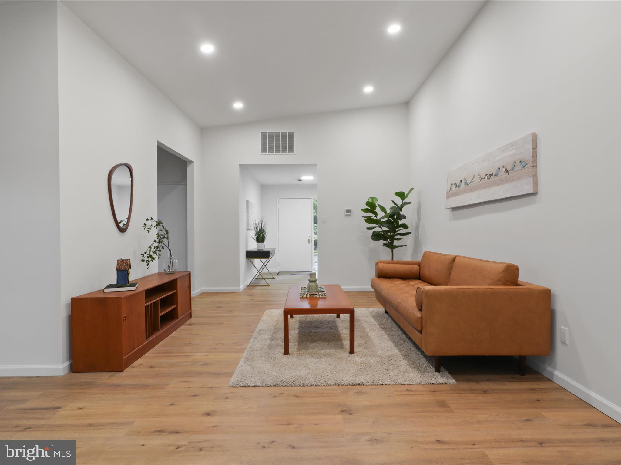 1544 HIDDENBROOK DRIVE