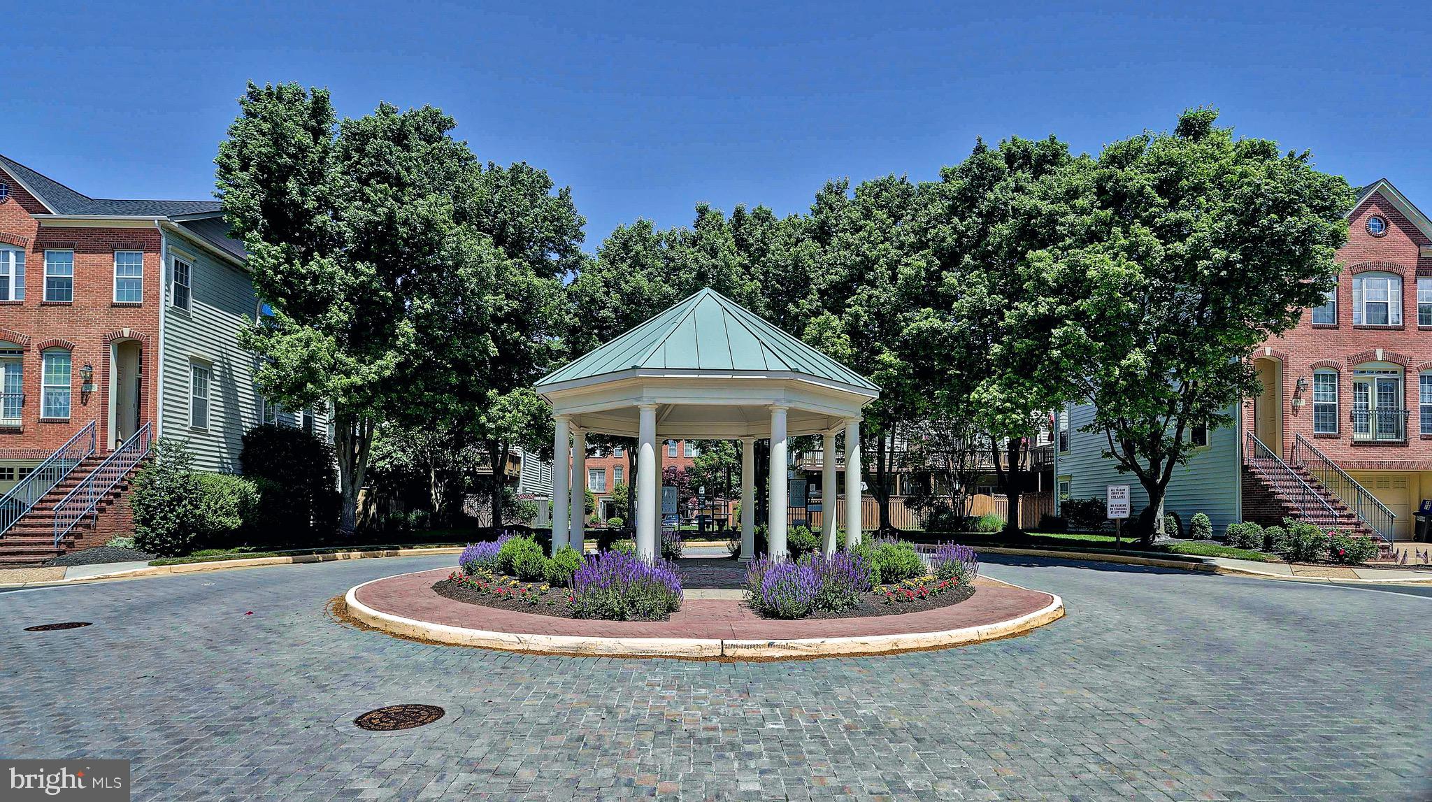 PROVIDENCE PARK - Residential