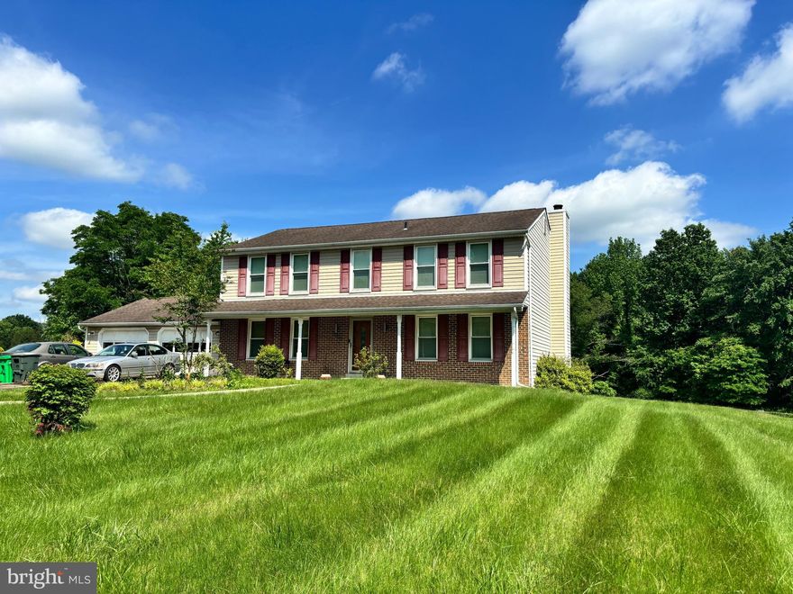 3 level colonial is ready for a new owner. Traditional floor plan offers formal living room, dining room, kitchen and family room with wood burning fireplace.  Owners suite features walk in closet and full bath. 3 more good sized bedrooms, full bath and laundry room on upper level. Fully finished basement is perfect space for additional living area, movie room, guest room ect. Full bathroom in the basement and walk up to the backyard. 2 car garage. Large and private backyard is just on time for summer gatherings, cook out, games, etc. Roof, HVAC and window are under 10 years old. Home needs some cosmetic updates but offers great  floorplan and has a lots of potential. Conveniently located near shopping and dining, major highways. Easy access to Washington DC.