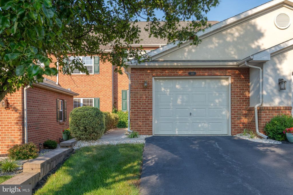 Photo of 108 Sutherland Road, Lancaster, PA 17603 (MLS # PALA2052552)