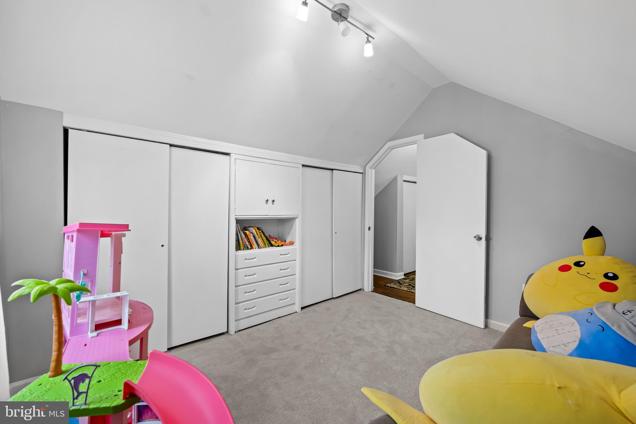 PARKVILLE - Residential