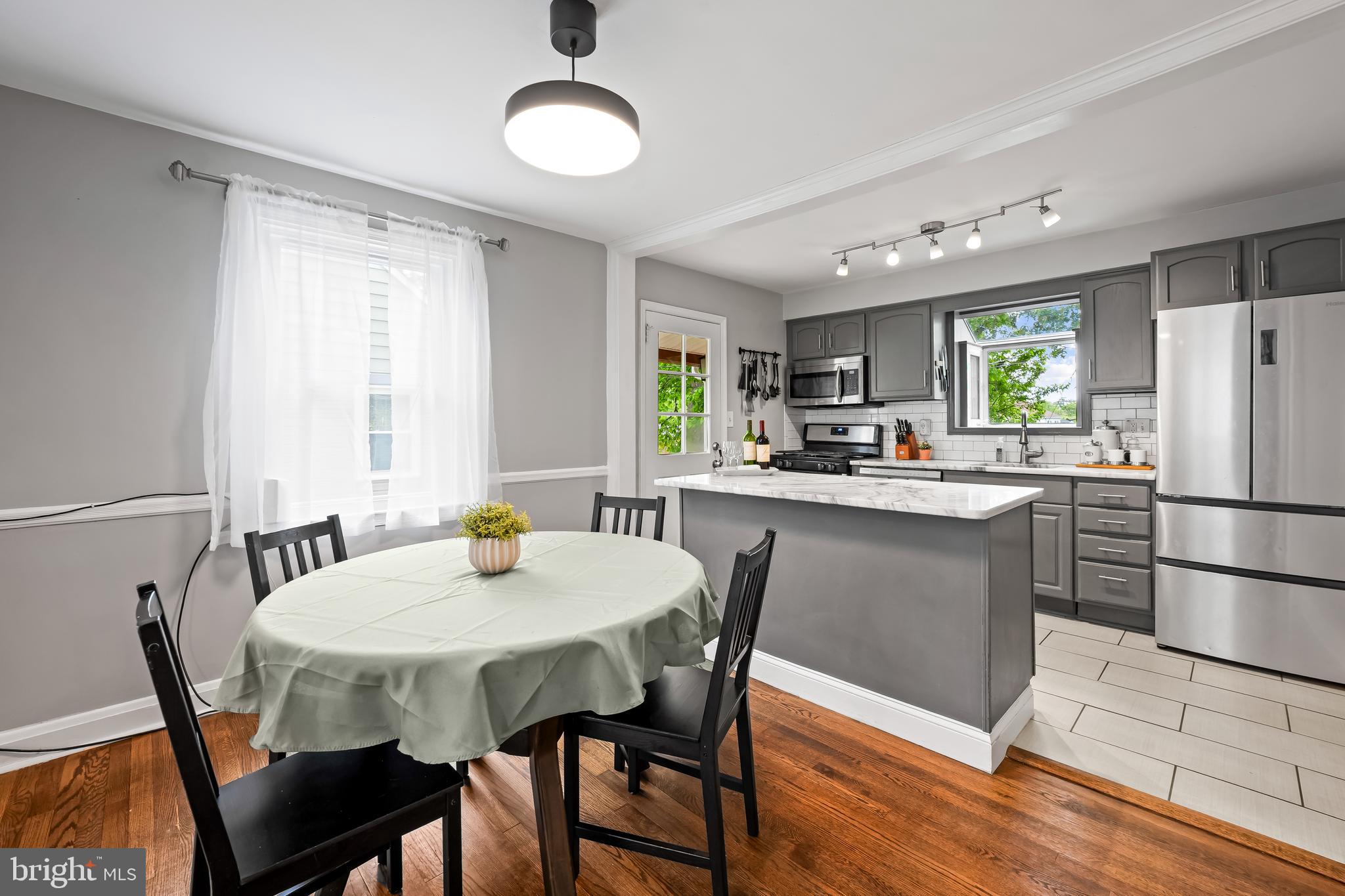 PARKVILLE - Residential