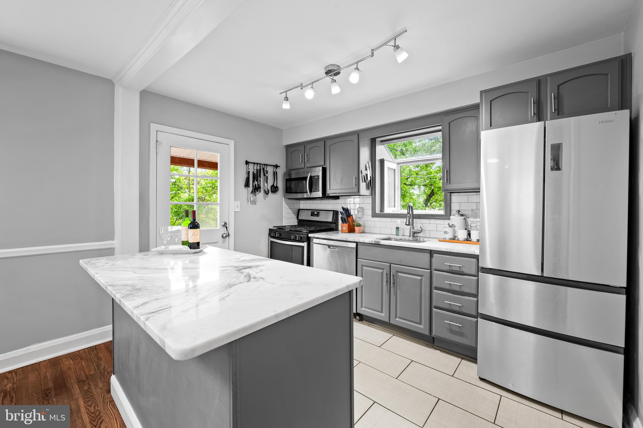 PARKVILLE - Residential