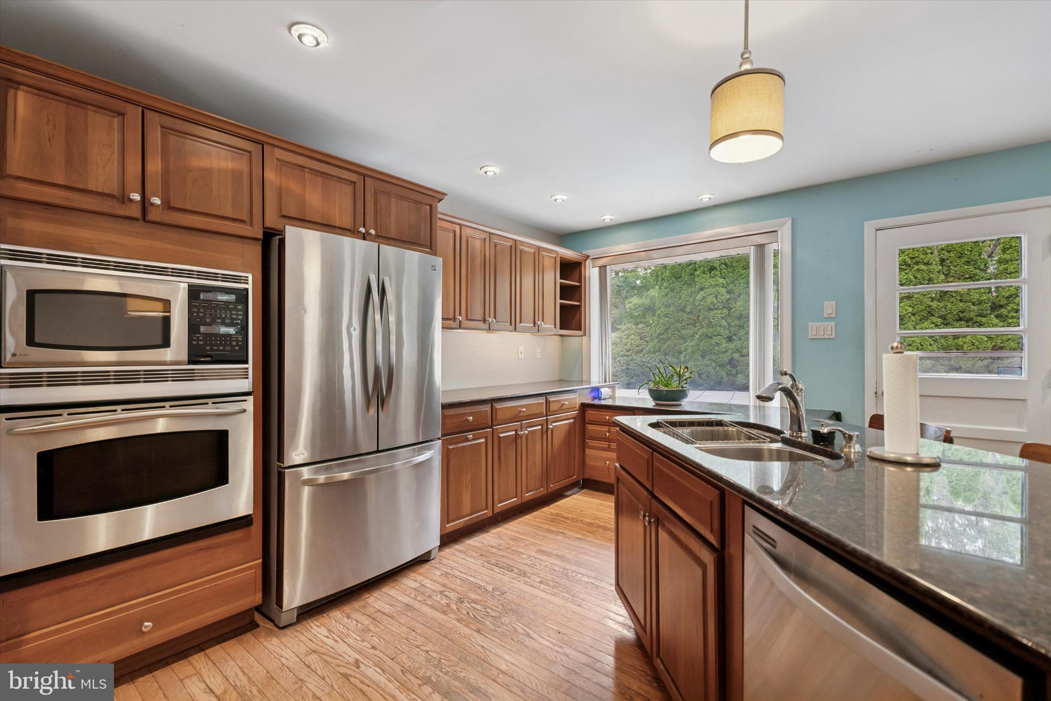 JENKINTOWN MANOR - Residential