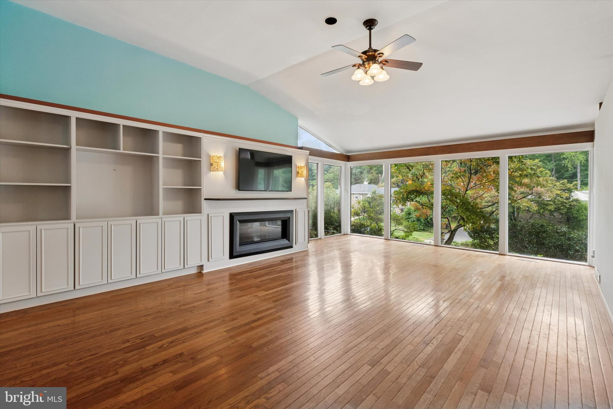 JENKINTOWN MANOR - Residential