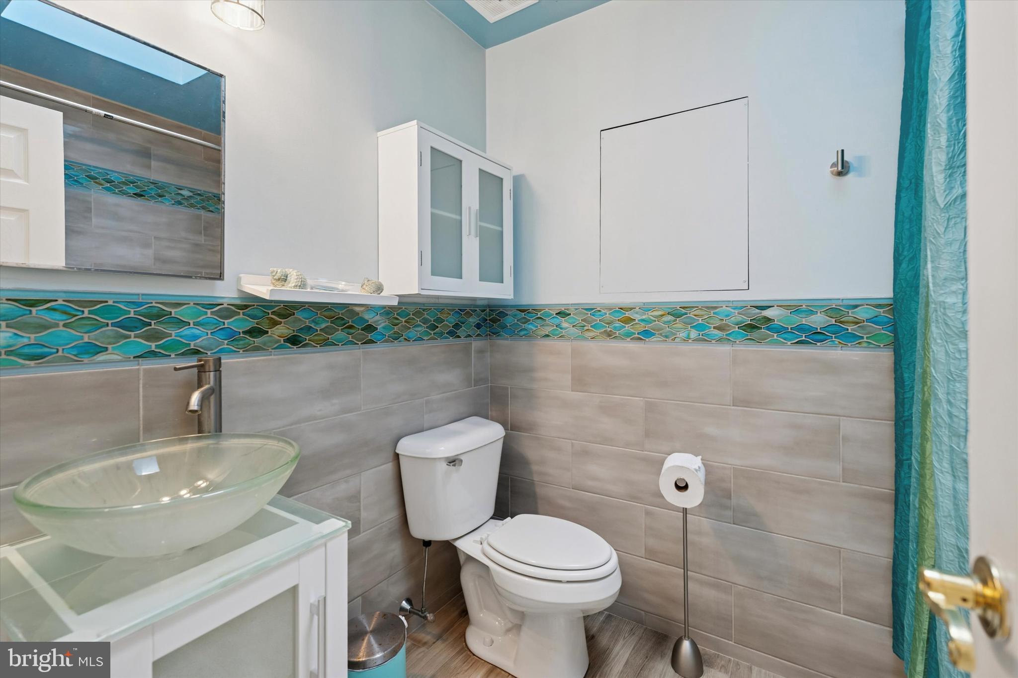 JENKINTOWN MANOR - Residential