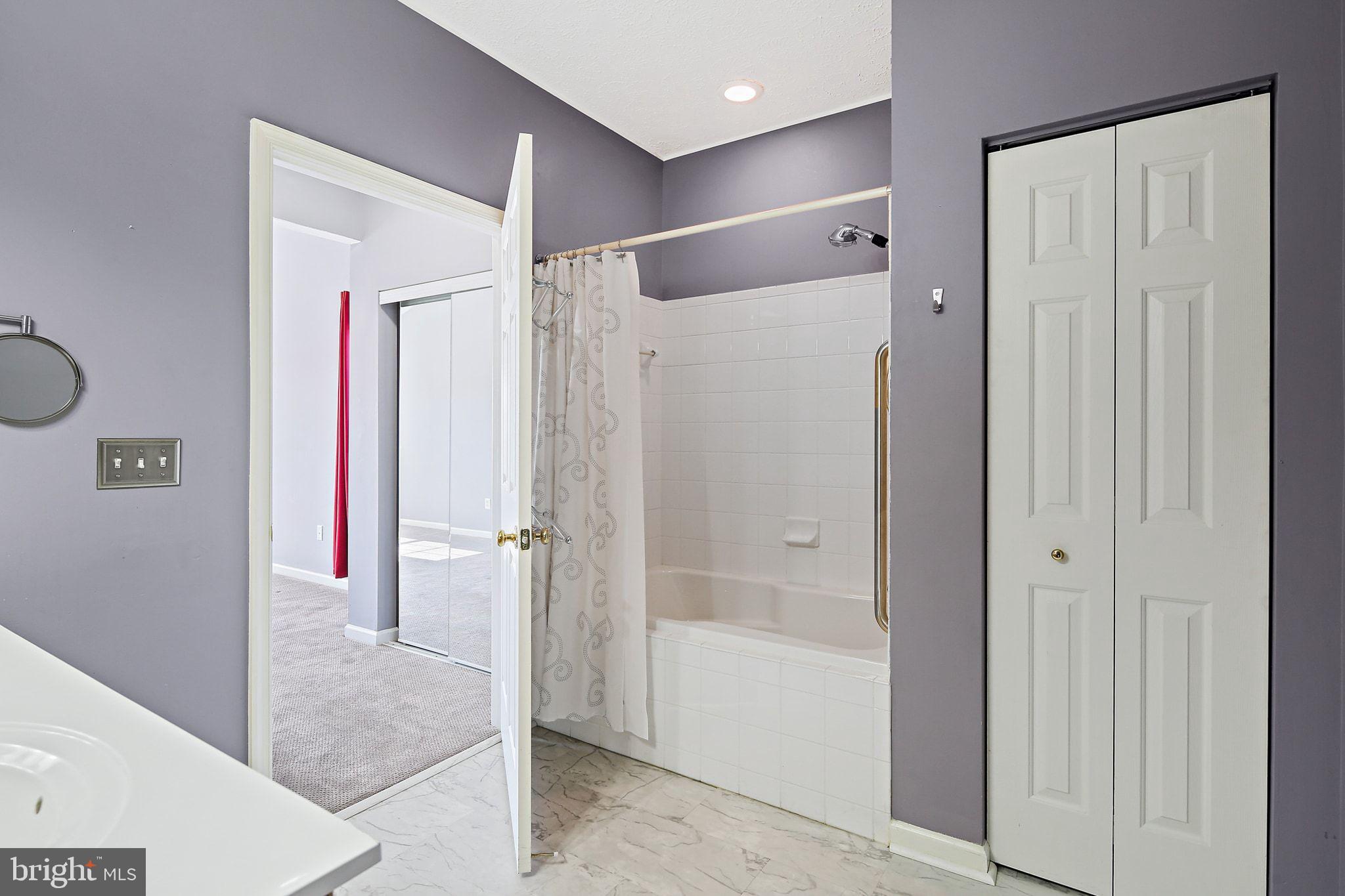 DEVONSHIRE AT WHITEMARSH - Residential