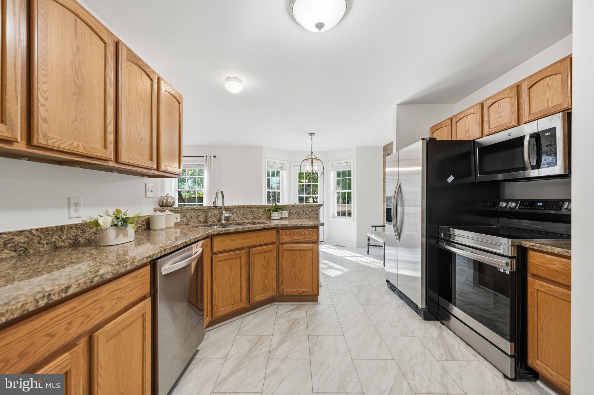 20 SUNSET RIDGE LANE