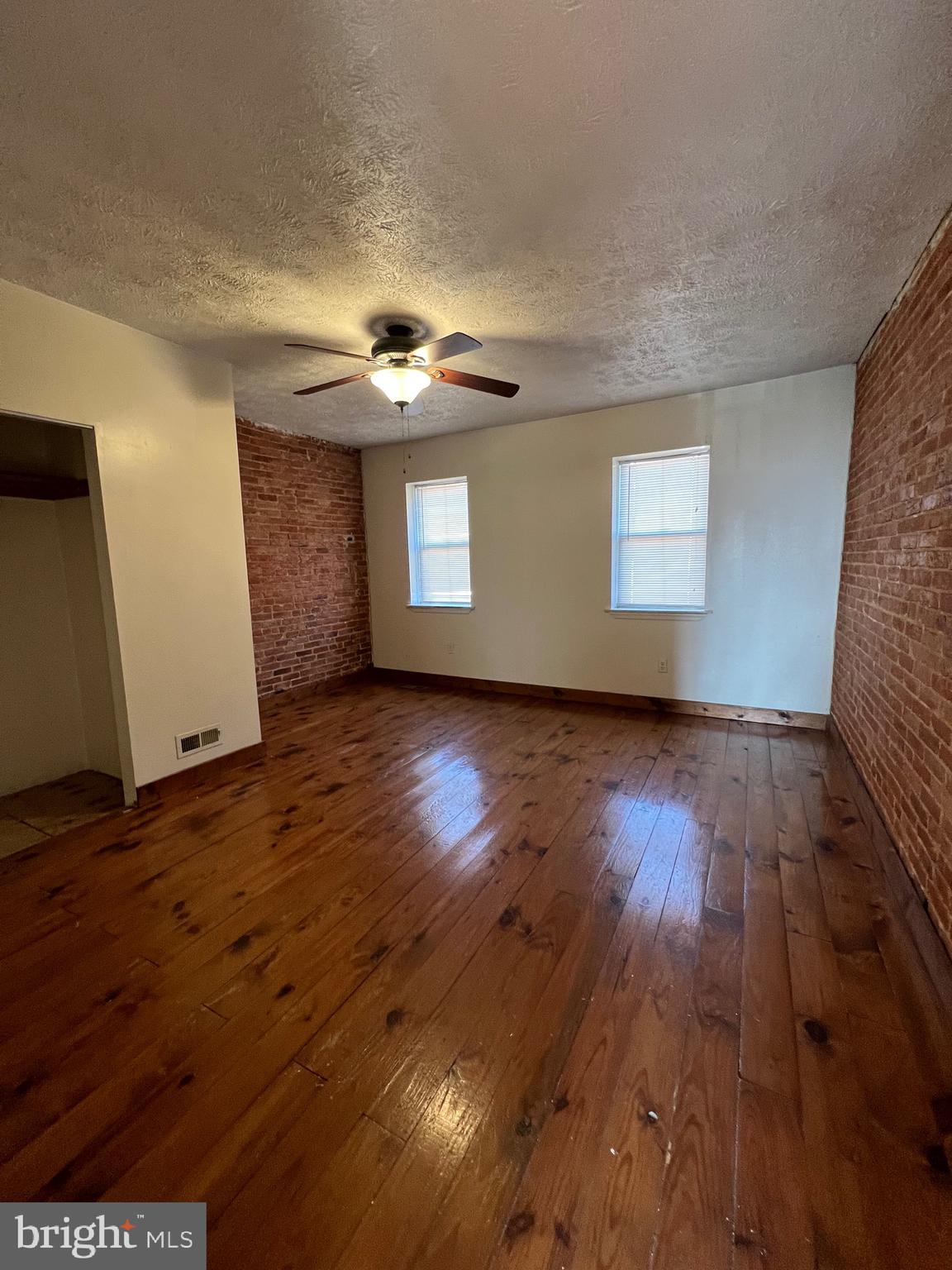 FEDERAL HILL HISTORIC DISTRICT - Residential Lease