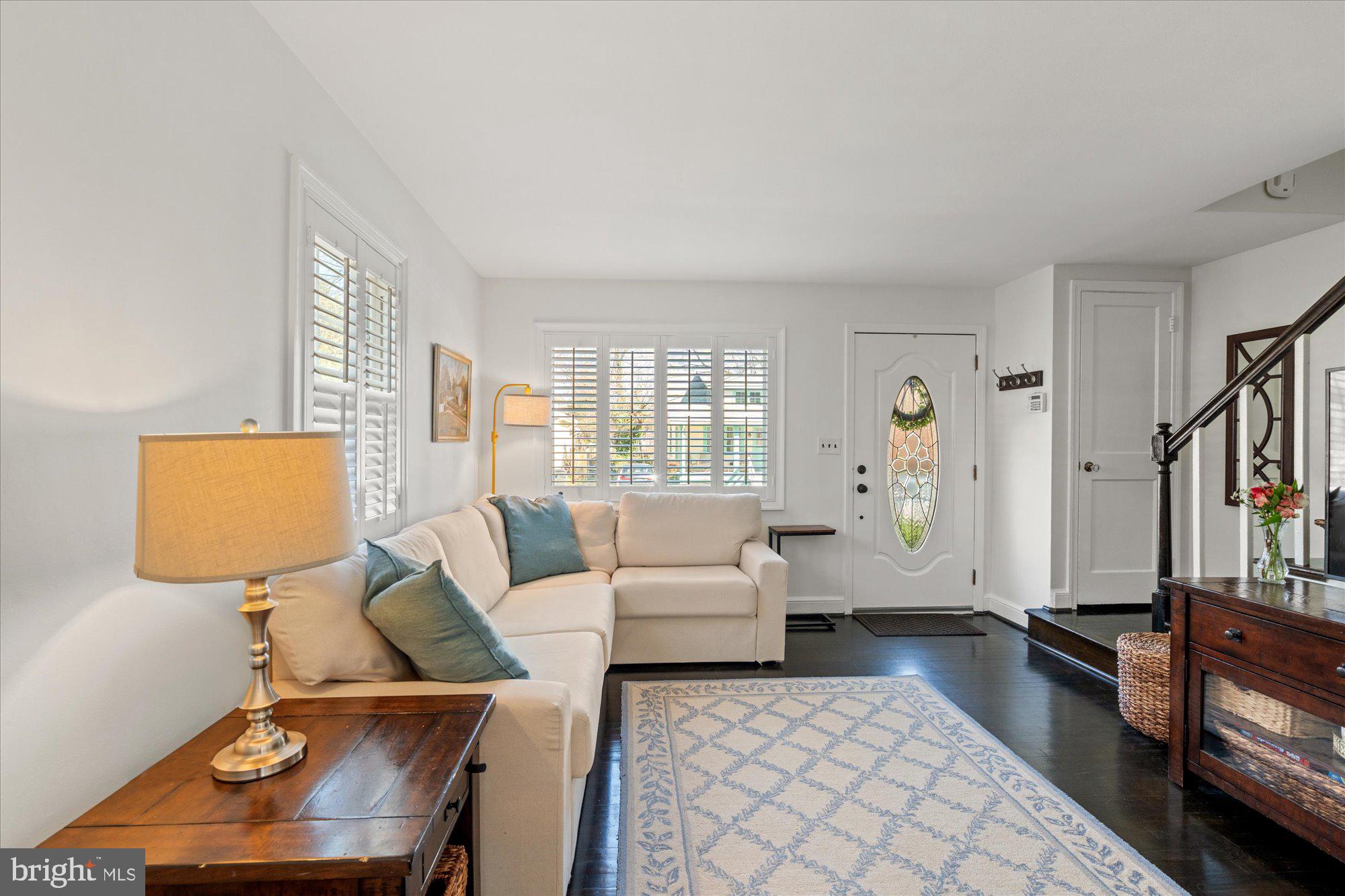 3 E CUSTIS AVENUE
