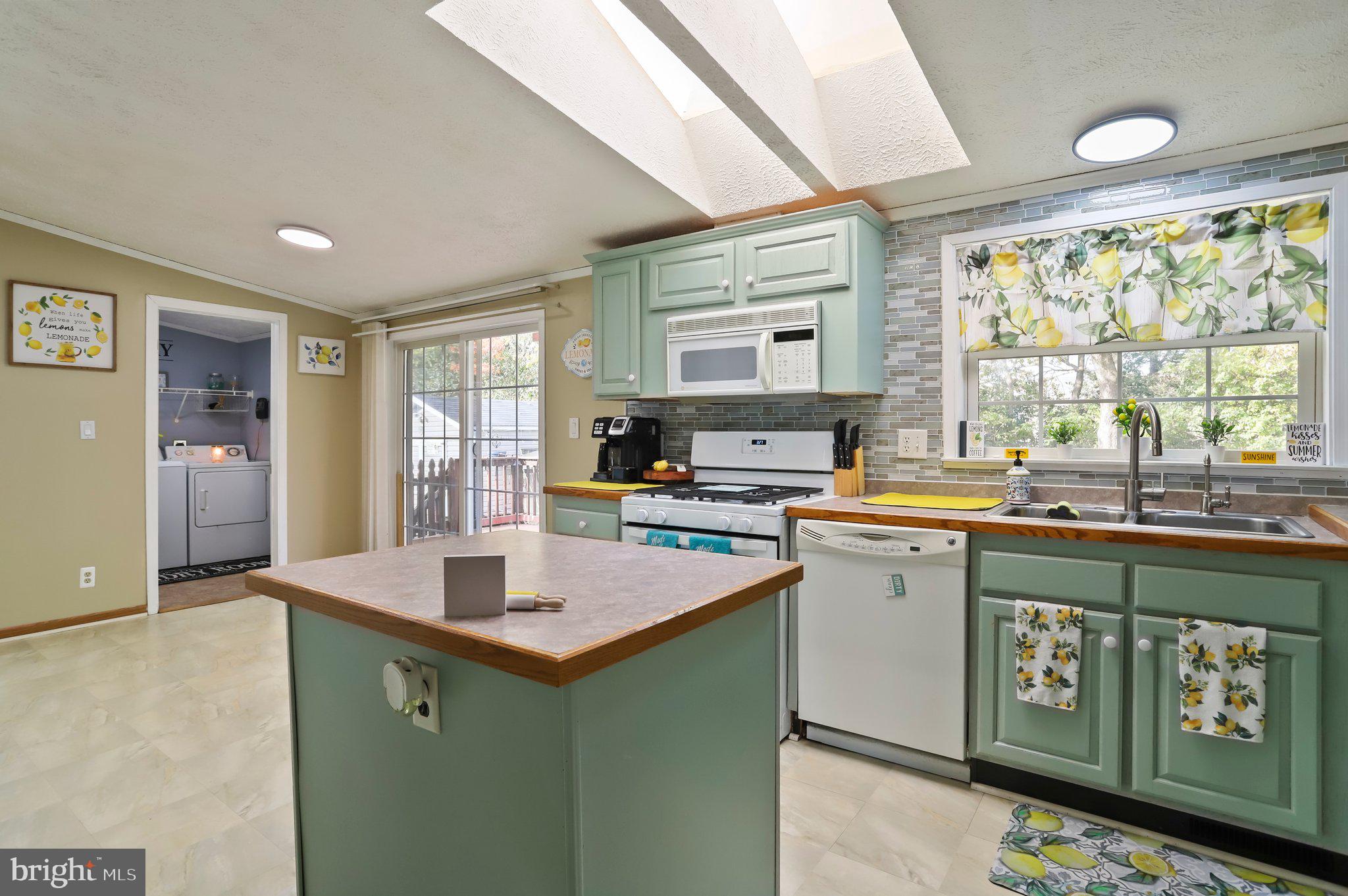 SUMMER HILL - Residential