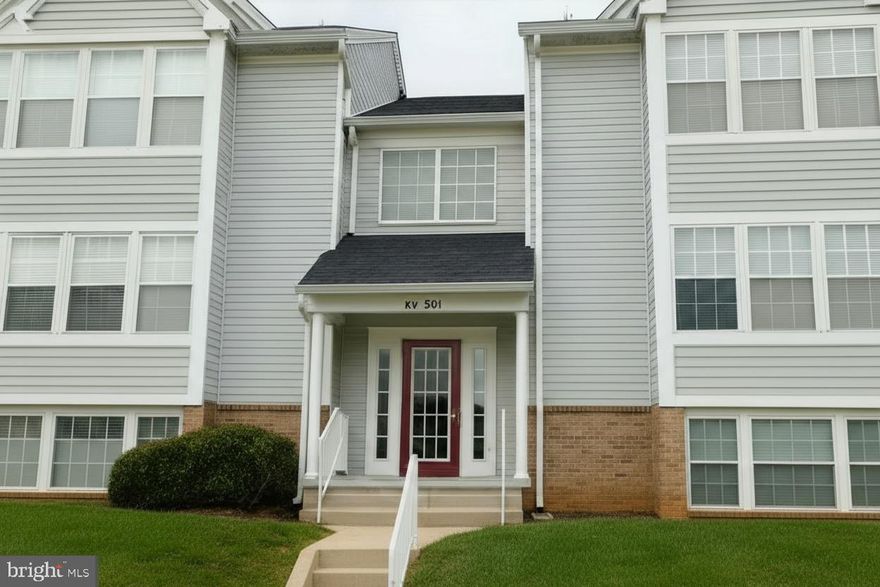 GREAT OPPORTUNITY! Top-floor 1BR condo with peaceful wooded views from a newly-rebuilt deck minutes away from shops, restaurants, major highways and more! HVAC & water heater recently updated, meaning every update will result in instant equity! Quiet living, great natural light, and a nature-facing balcony create a relaxing retreat. Home needs your personal touches and is perfect for a handyman or DIYer. Plus, the seller is willing to give a $1,000 seller credit for carpet replacement. Bring your vision and make it your own! Home sold As-is. **Photos digitally enhanced / virtually staged to show potential**