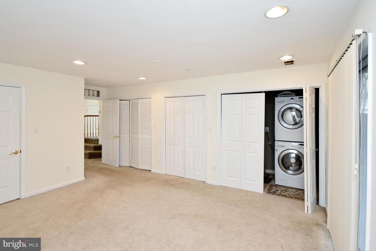 TIDEWATER COLONY - Residential Lease