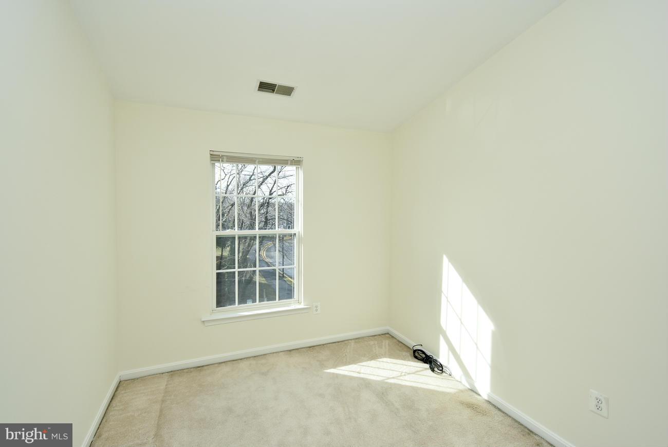 TIDEWATER COLONY - Residential Lease