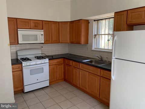 Townhouse For Sale - 2037 N Gratz Street<br/> Philadelphia County, PHILADELPHIA, PA 19121