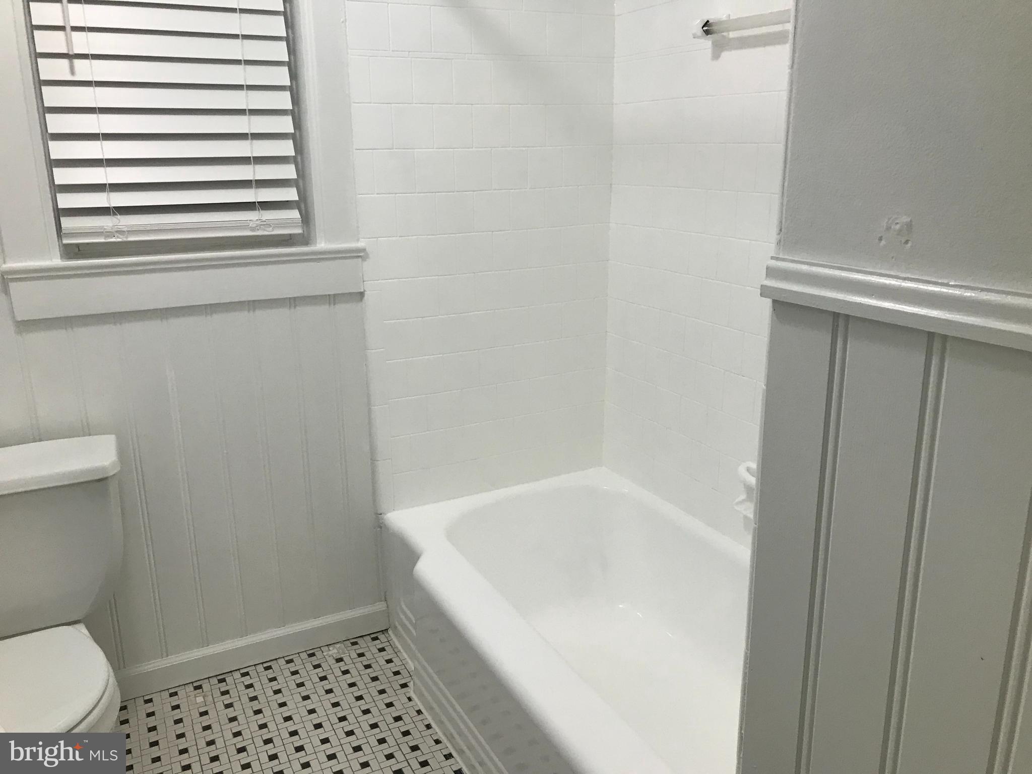 RIDGEWOOD - Residential Lease