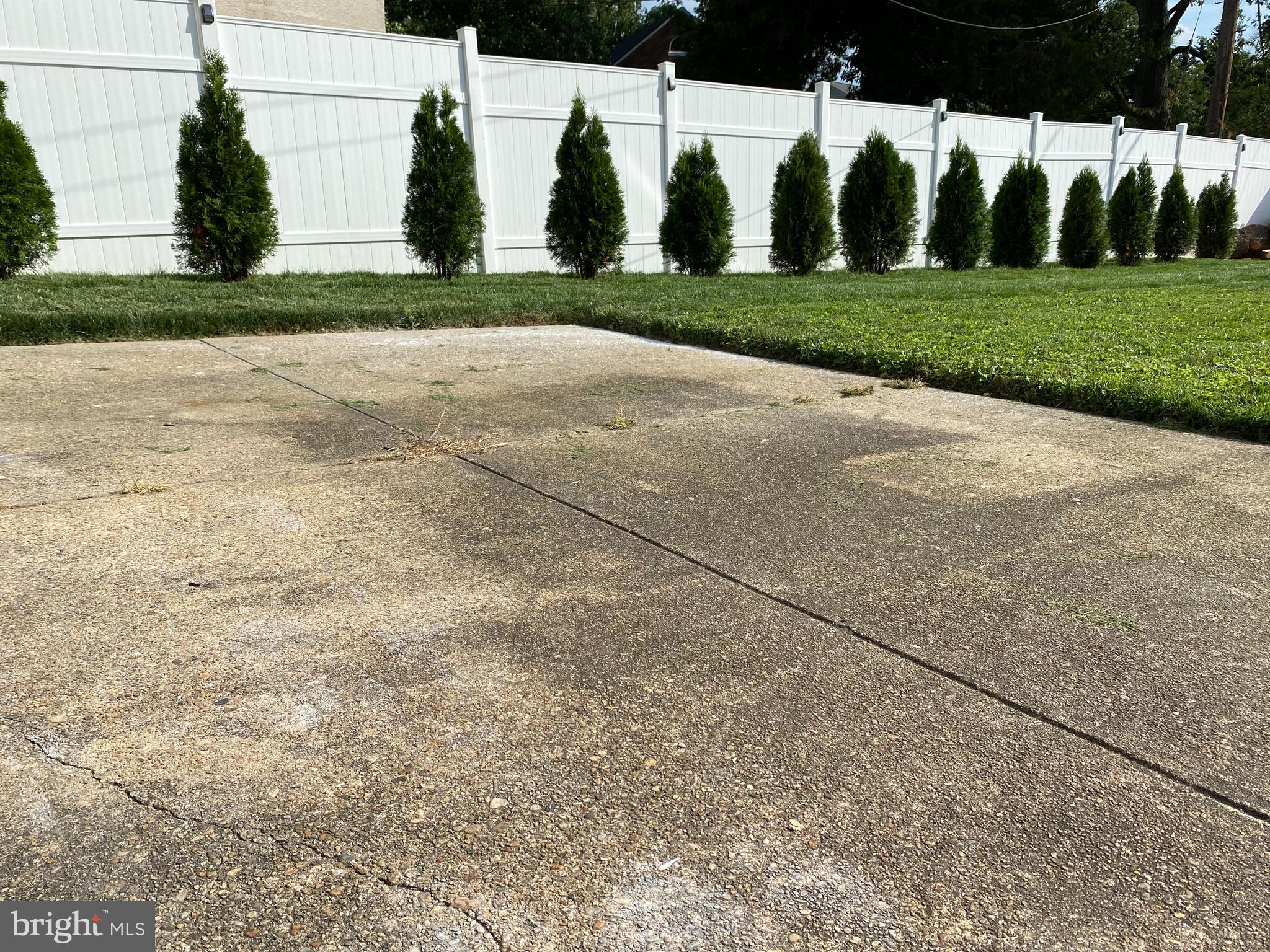 RIDGEWOOD - Residential Lease