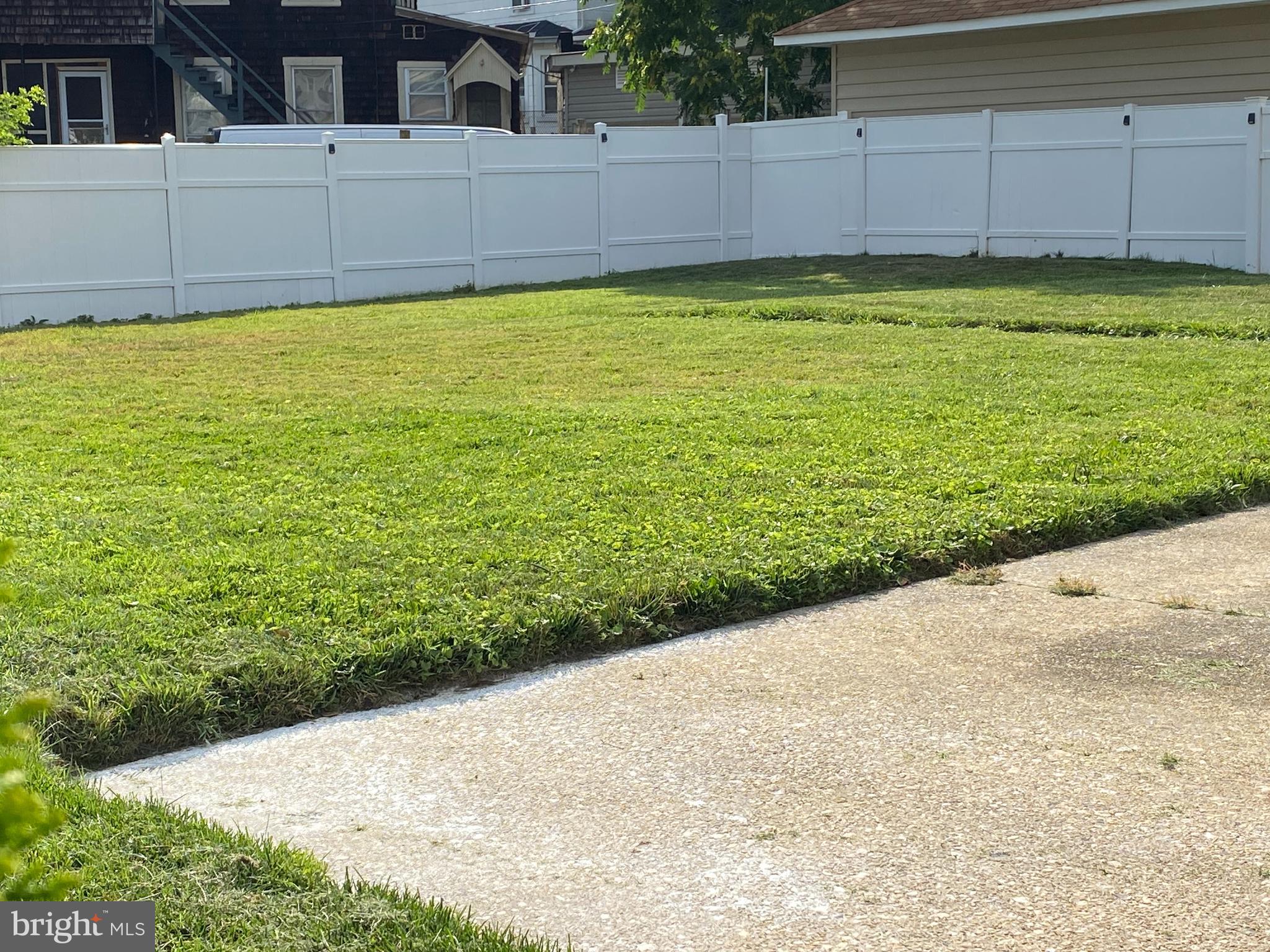 RIDGEWOOD - Residential Lease