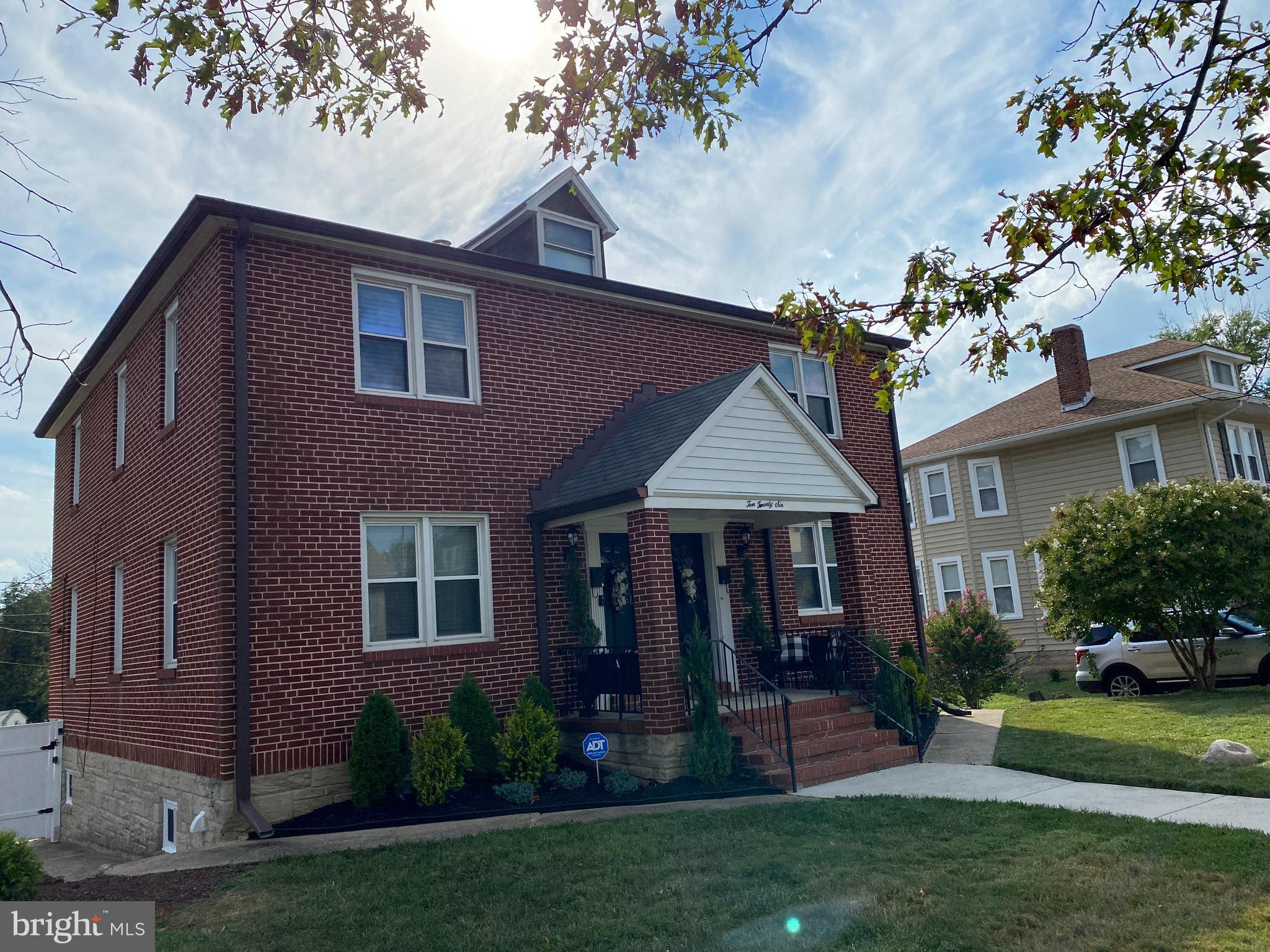 RIDGEWOOD - Residential Lease