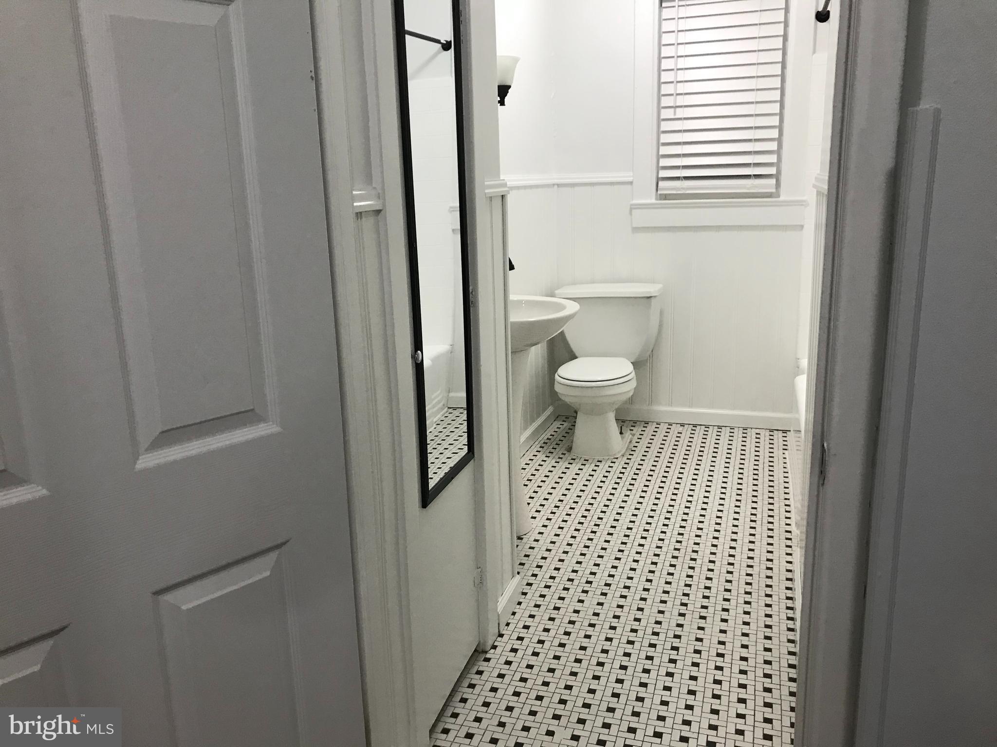 RIDGEWOOD - Residential Lease