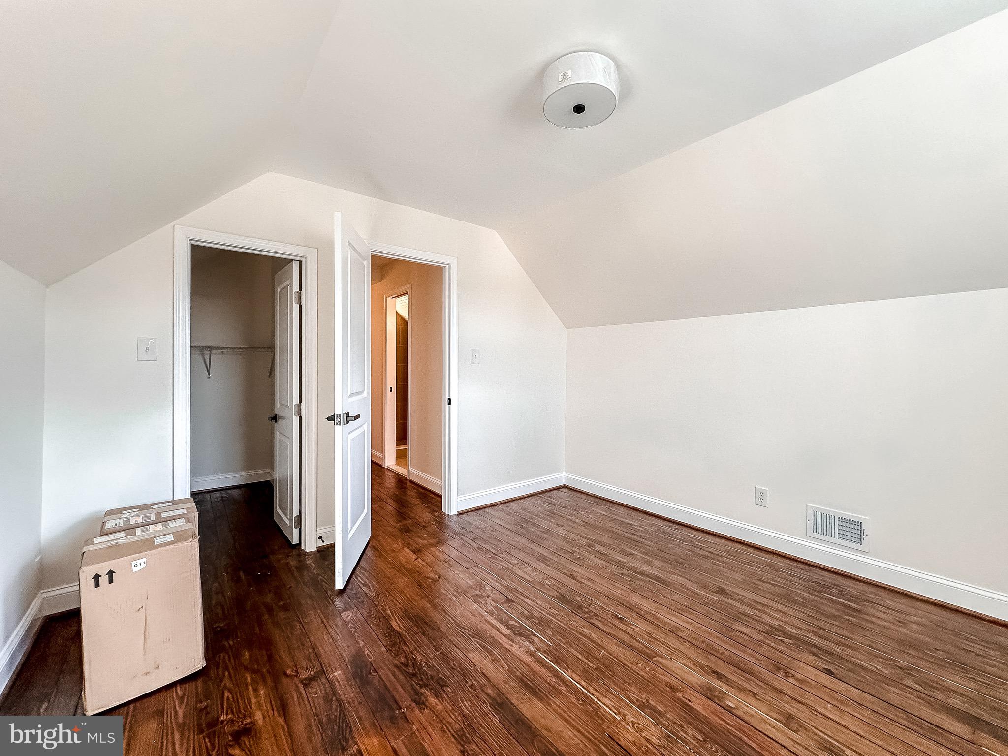 HAMILTON HILLS - Residential