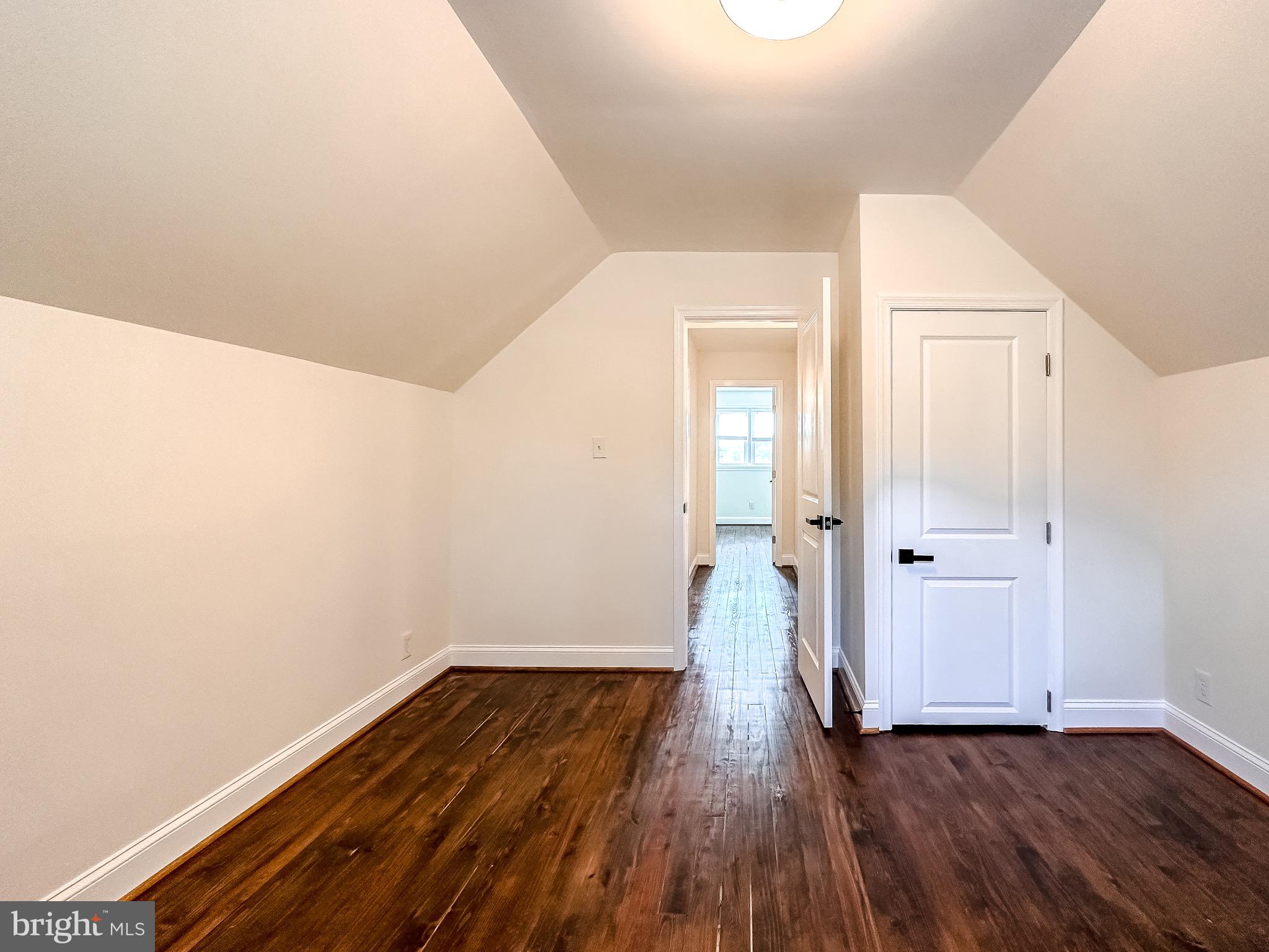 HAMILTON HILLS - Residential