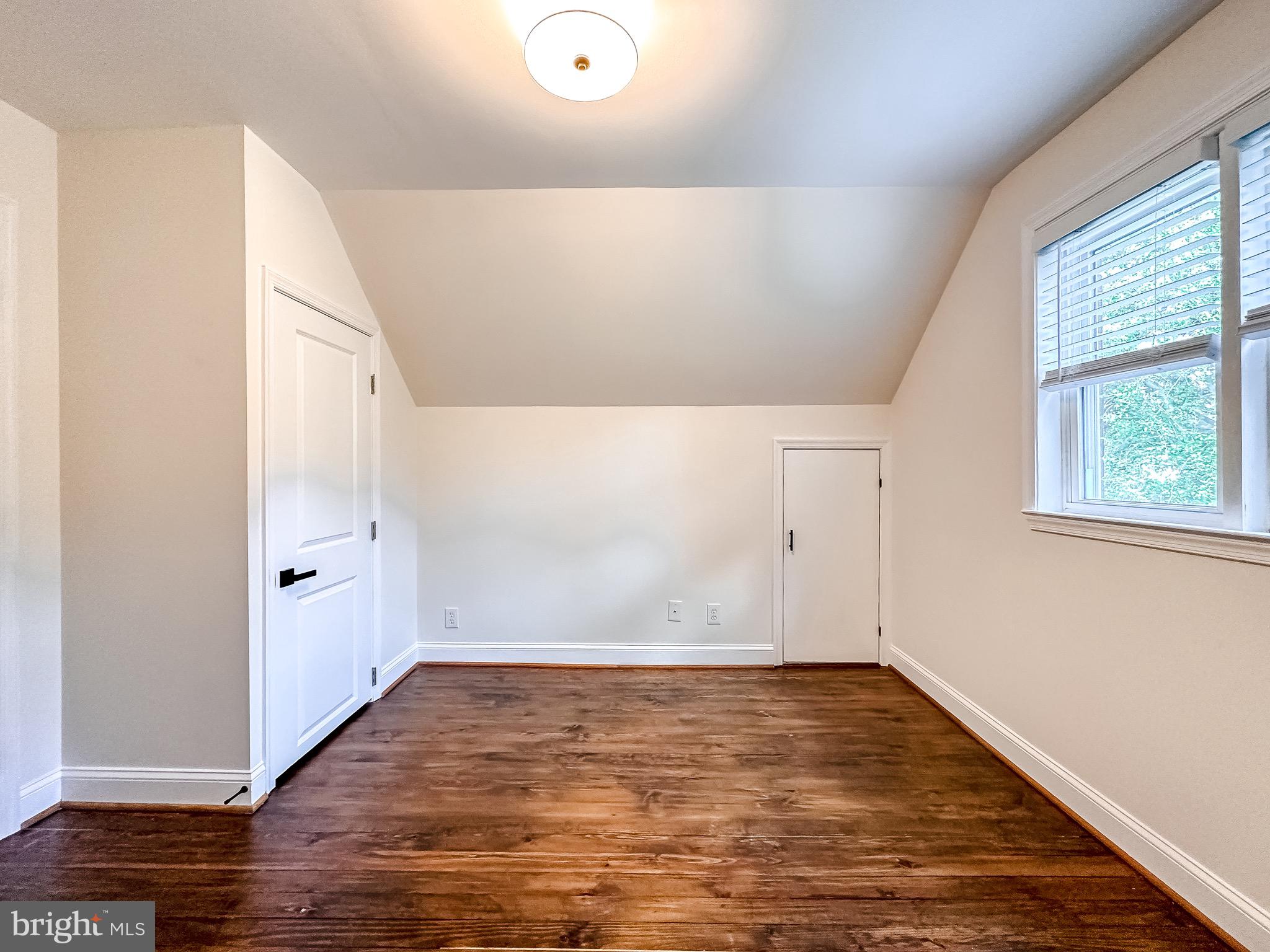 HAMILTON HILLS - Residential