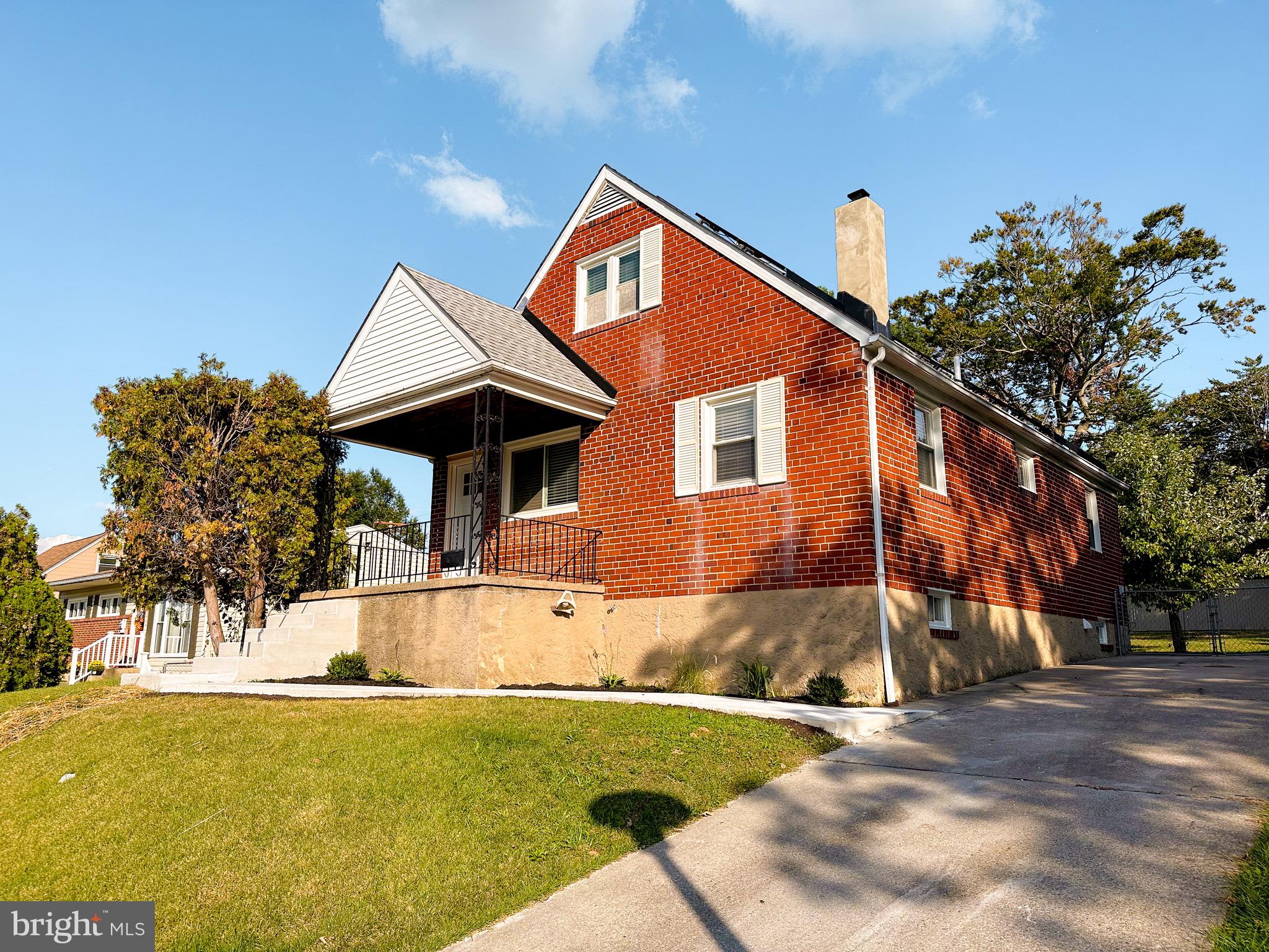 HAMILTON HILLS - Residential