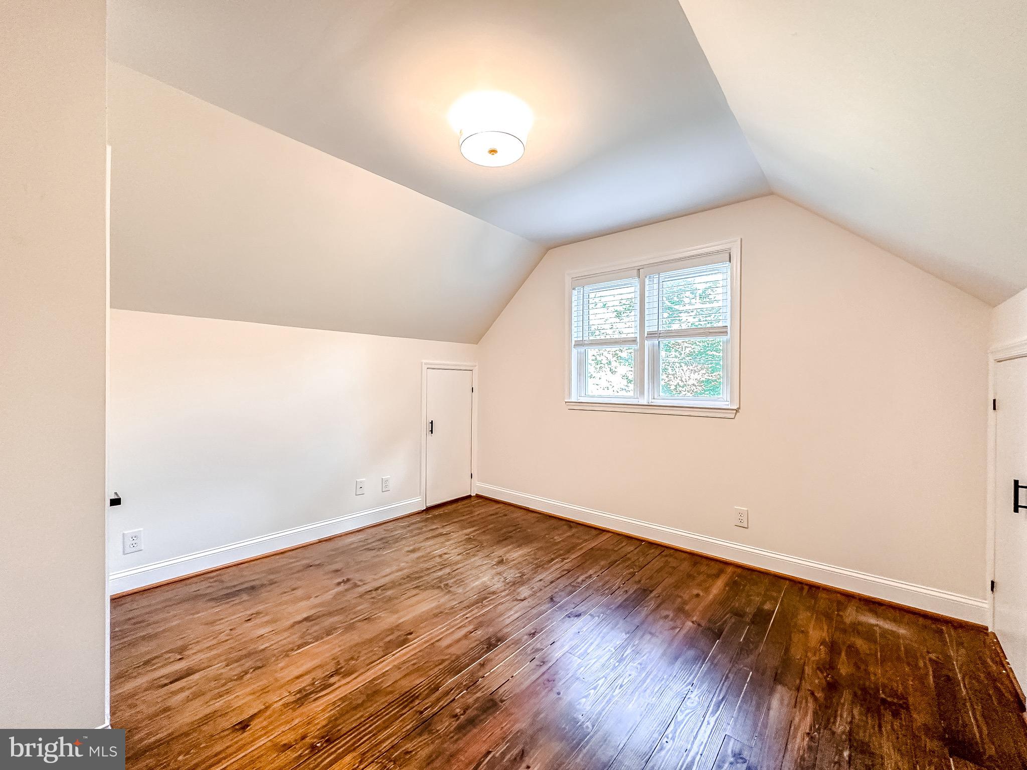 HAMILTON HILLS - Residential