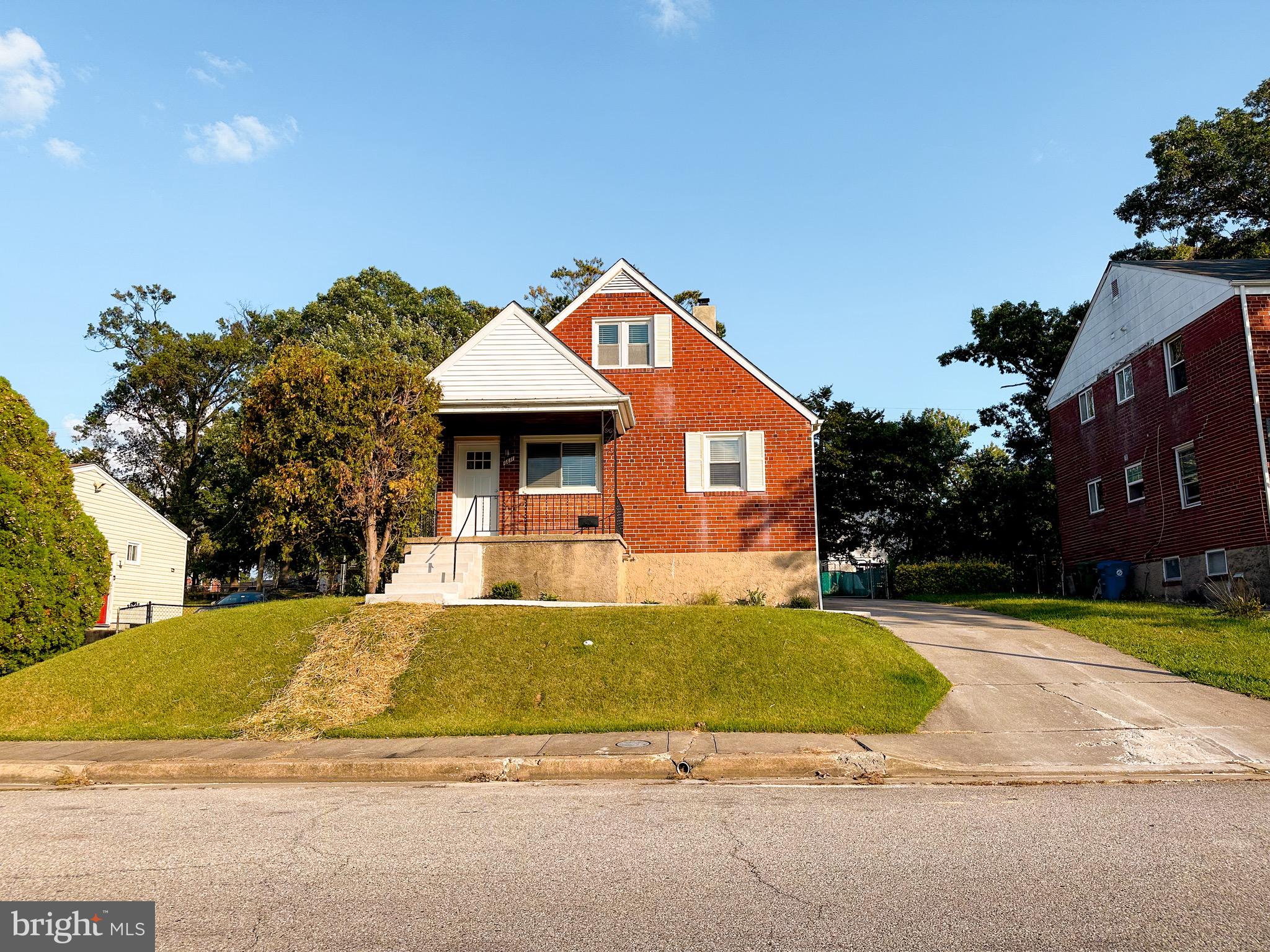 HAMILTON HILLS - Residential