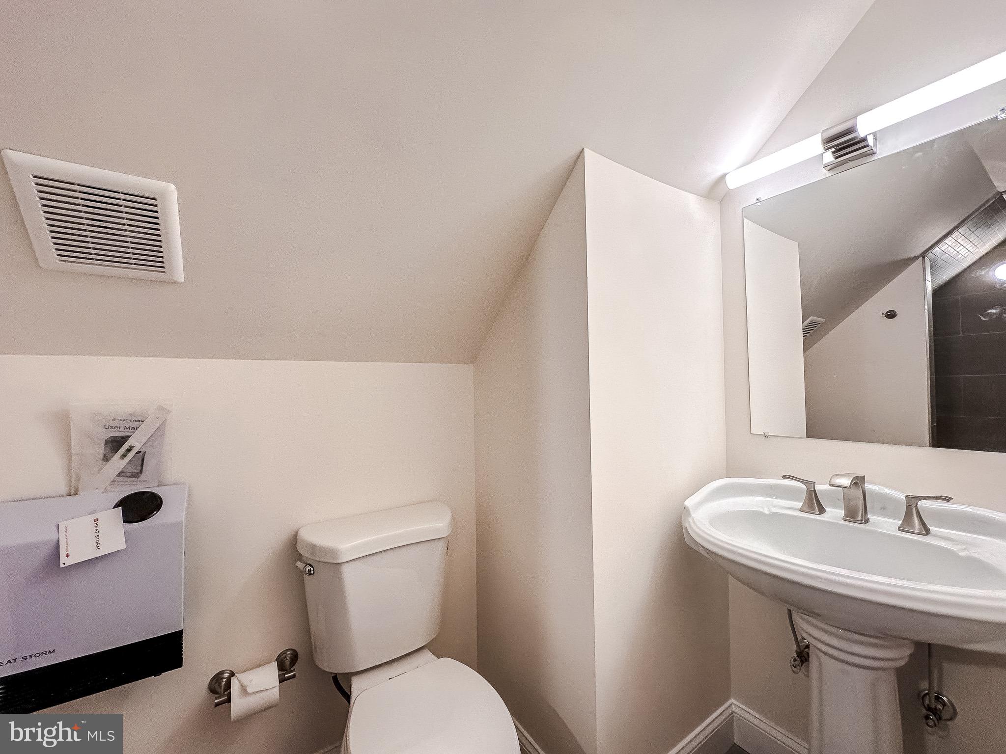 HAMILTON HILLS - Residential