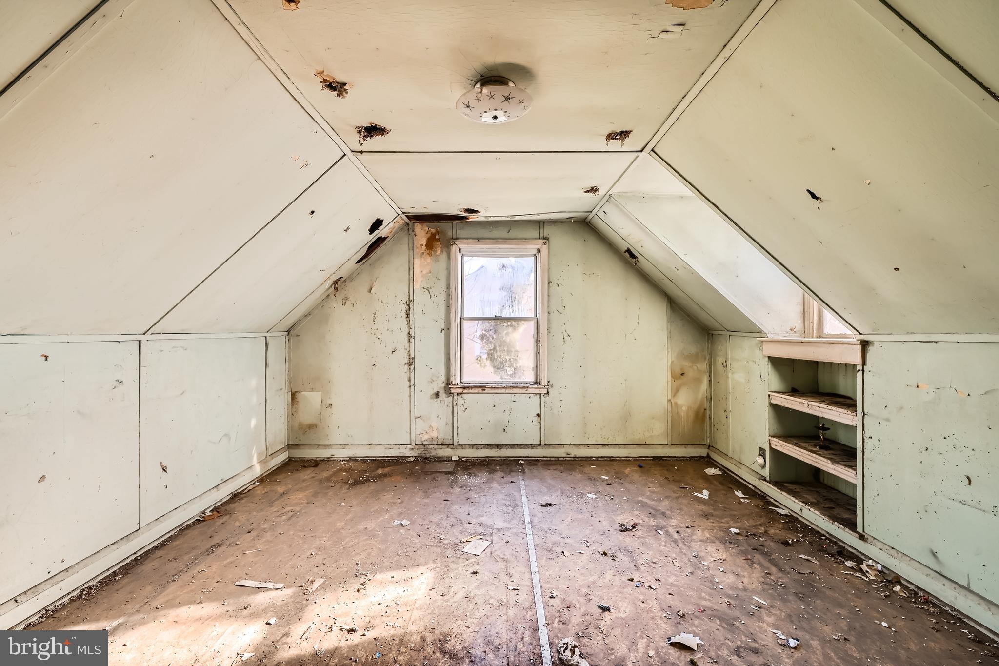 EDGEWOOD PARK - Residential