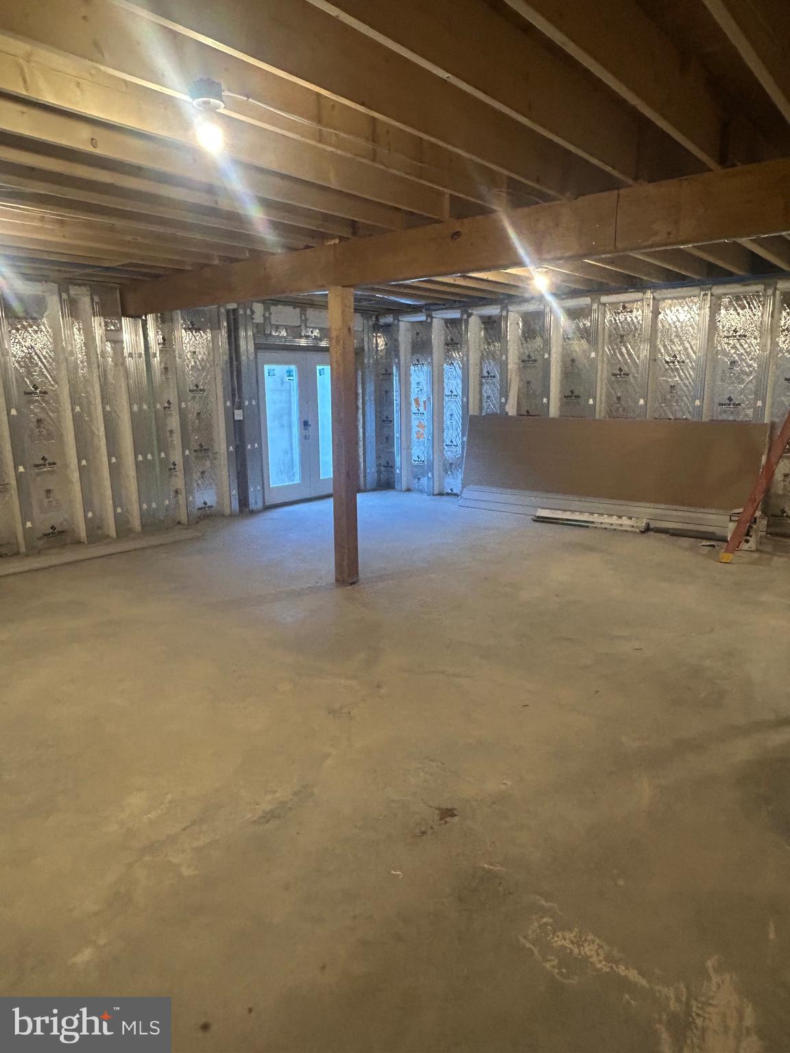 HOWARD SPEAKS - Residential