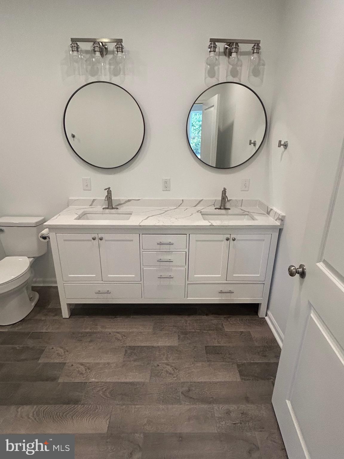 HOWARD SPEAKS - Residential