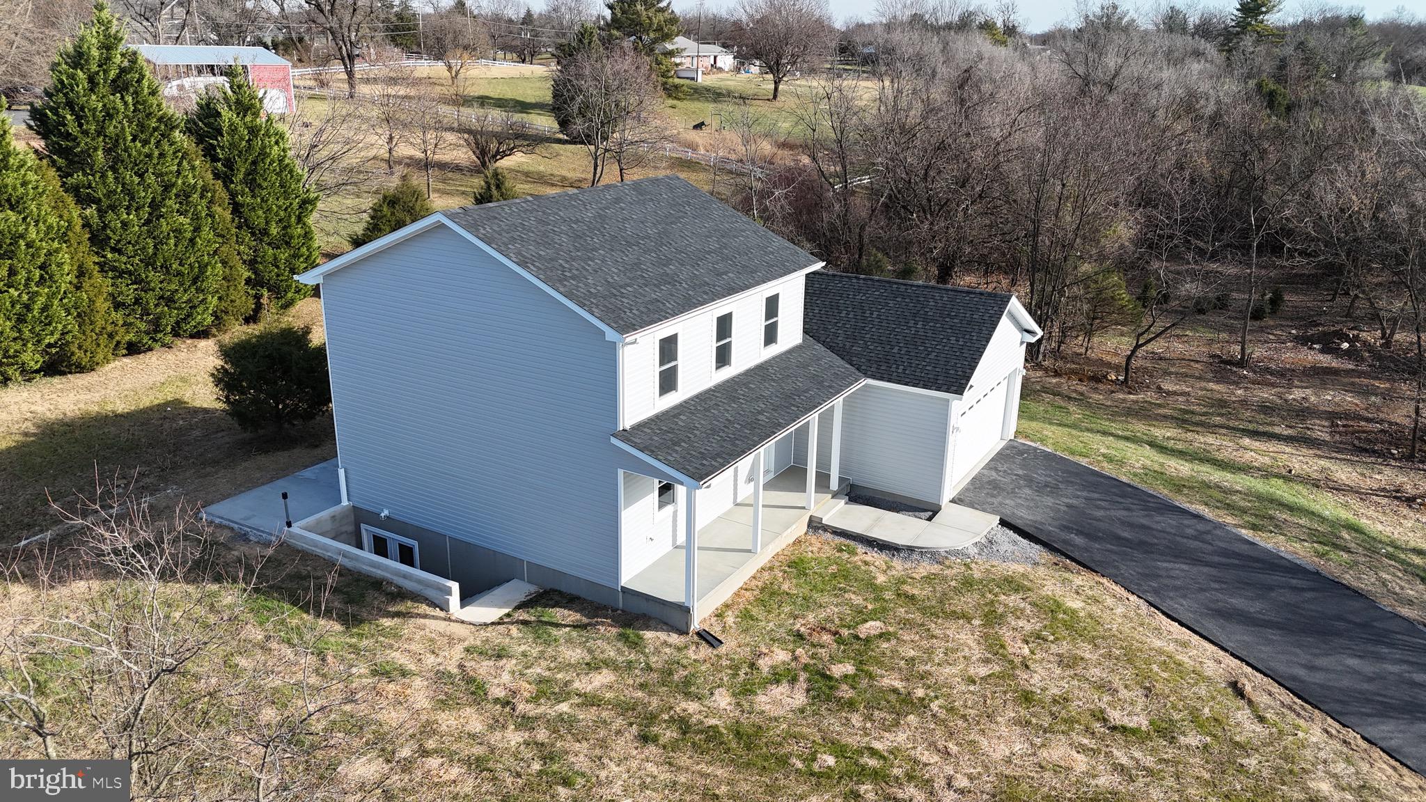 HOWARD SPEAKS - Residential