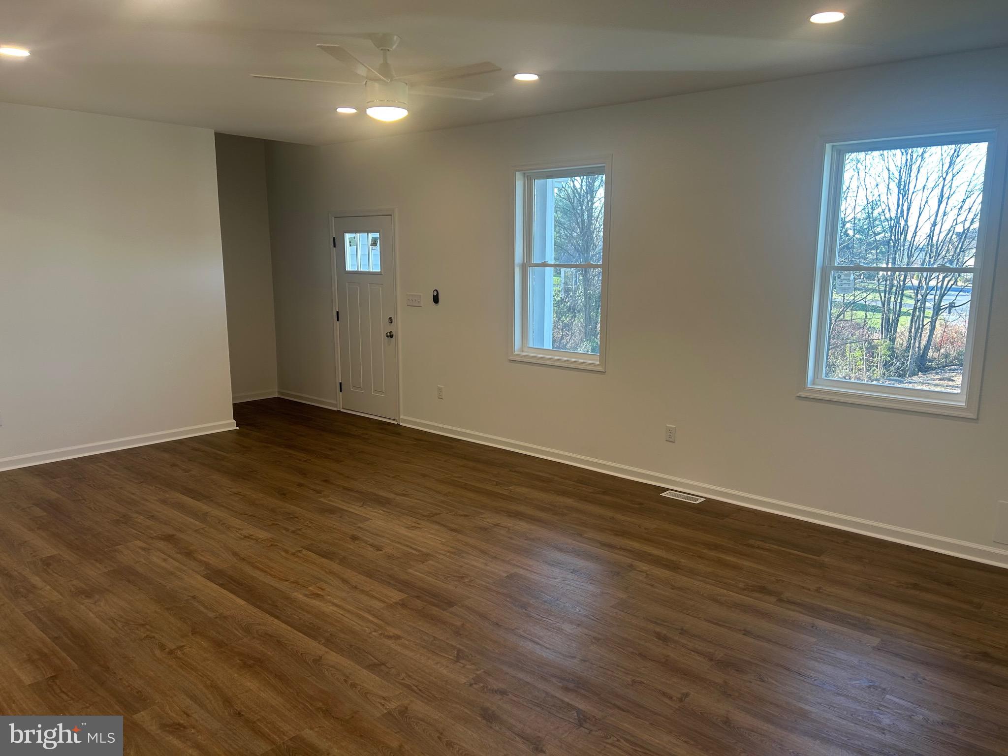 HOWARD SPEAKS - Residential